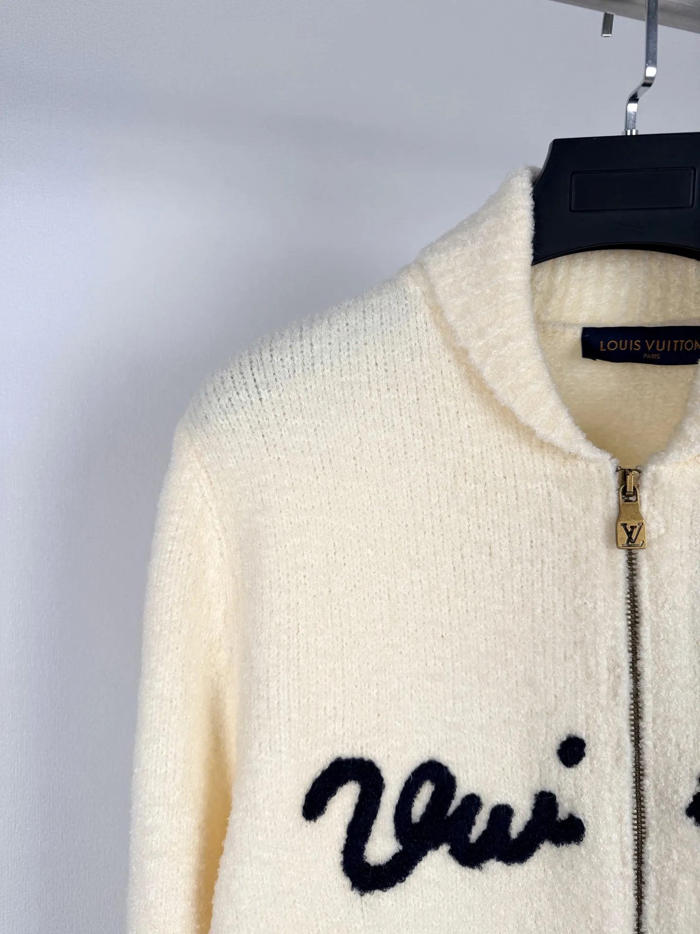 Script Logo Chenille Embroidery Zip-Up Cardigan D33520035 — view 6