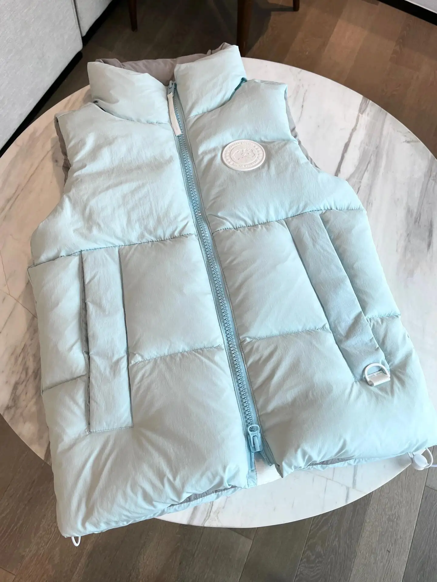 Everett Pastels Down-Filled Gilet D34022709 — view 7