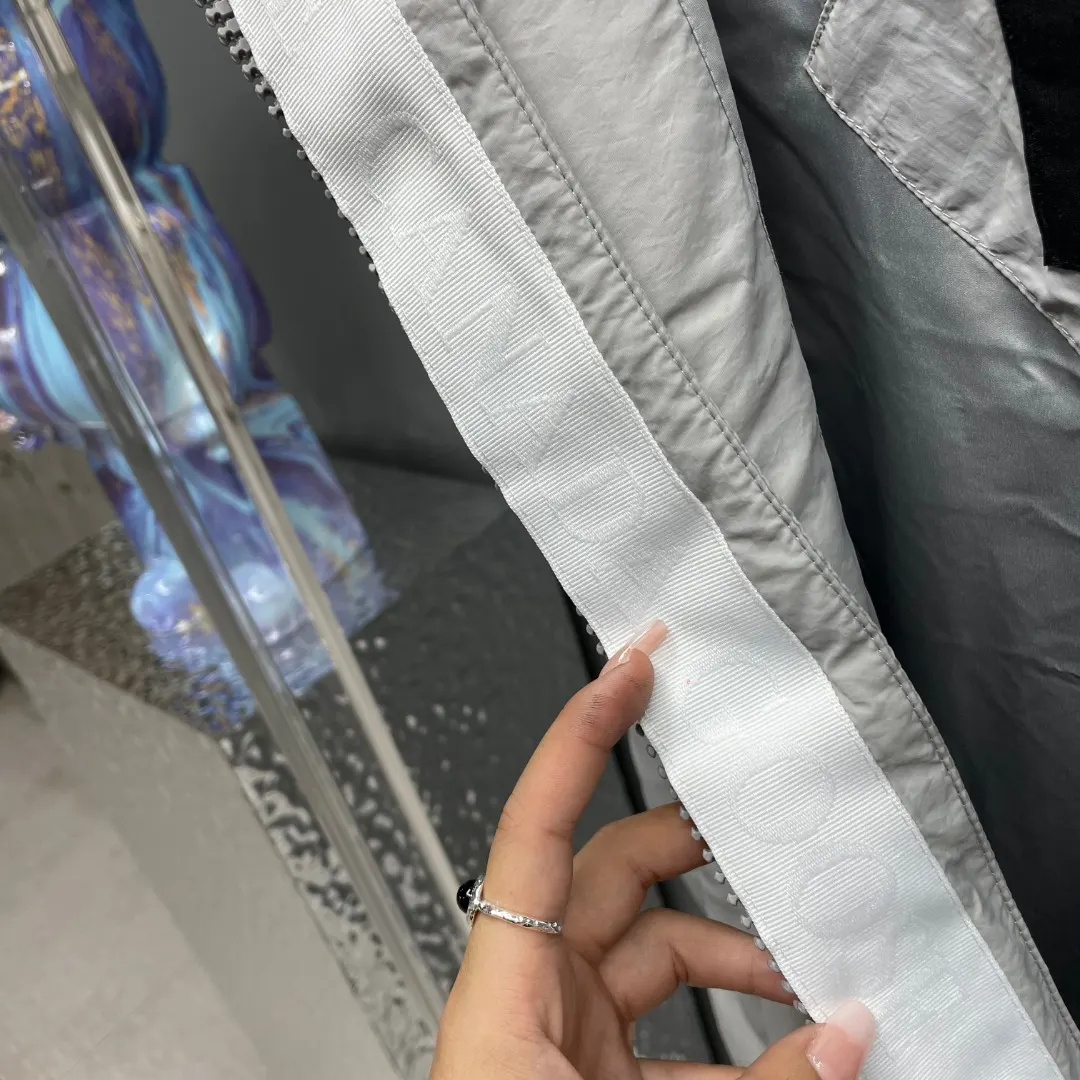 Everett Pastels Down-Filled Gilet D34022718 — view 7