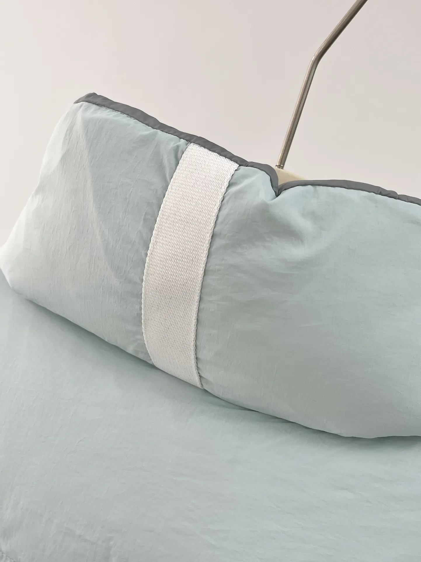 Everett Pastels Down-Filled Gilet D34022710 — view 7