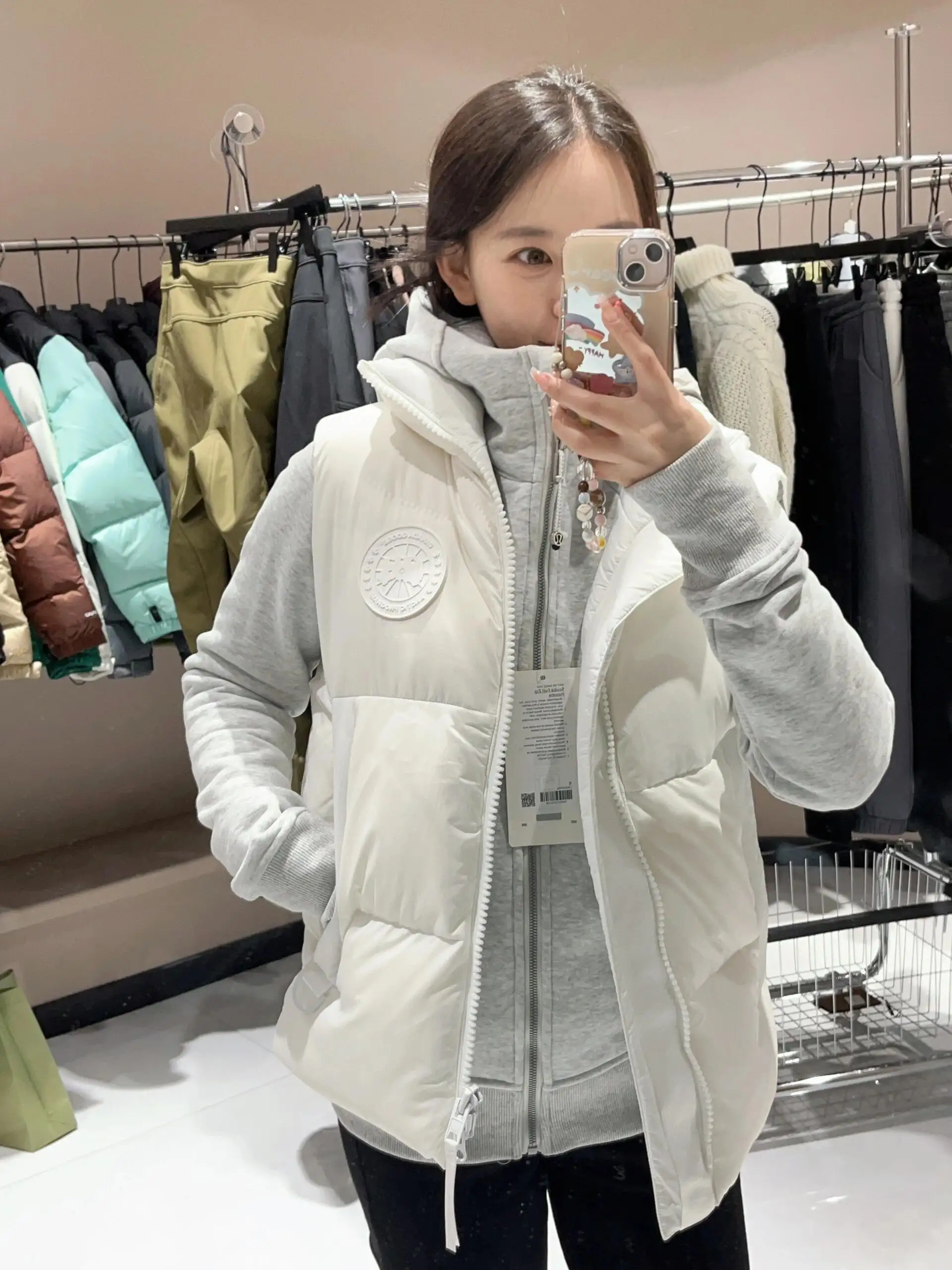 Everett Pastels Down-Filled Gilet D34022714 — view 2