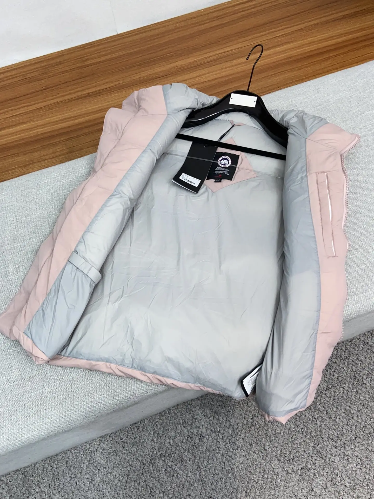 Everett Pastels Down-Filled Gilet D34022713 — view 7