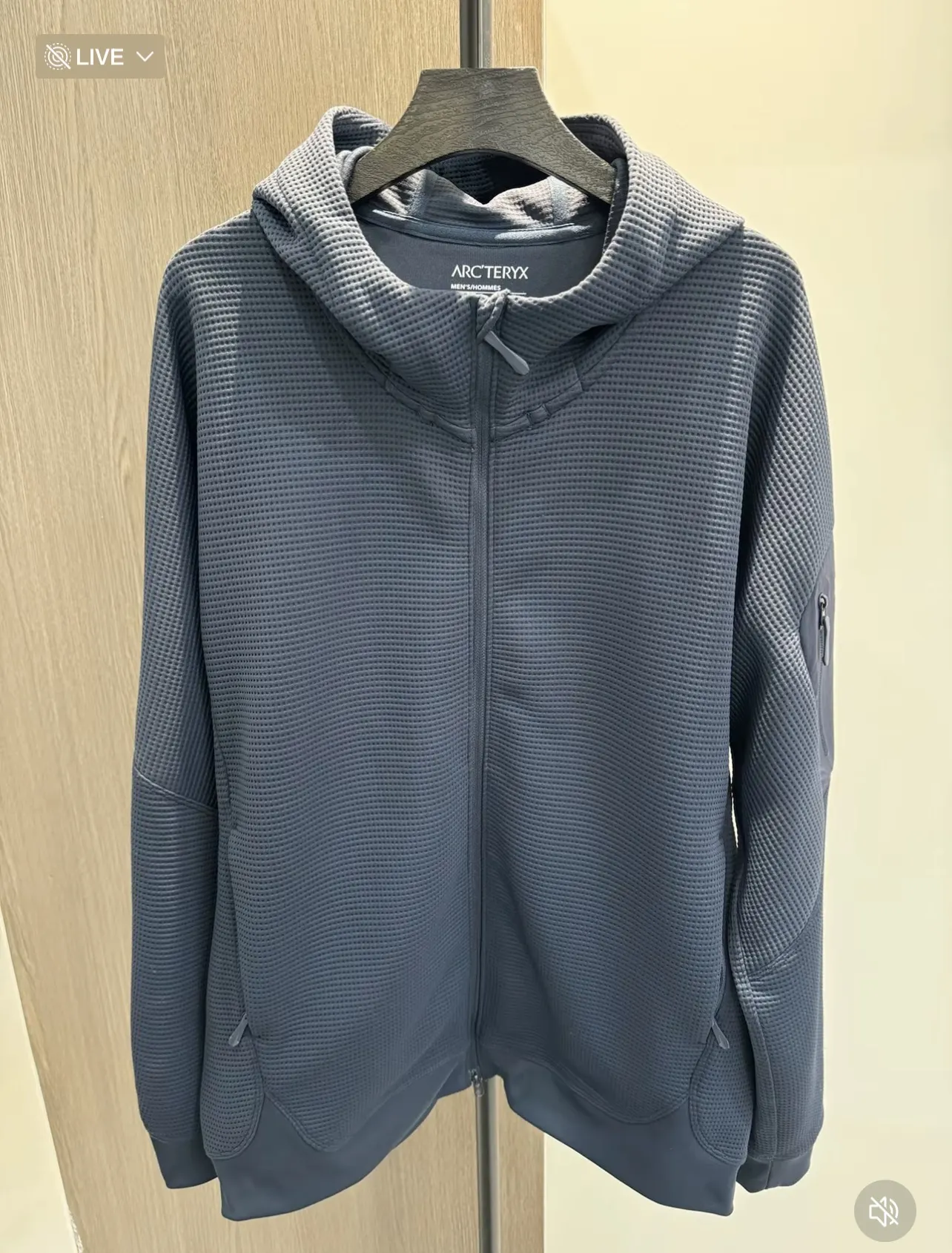 Olera Waffle-Knit Full-Zip Hoodie D34022671 — view 4