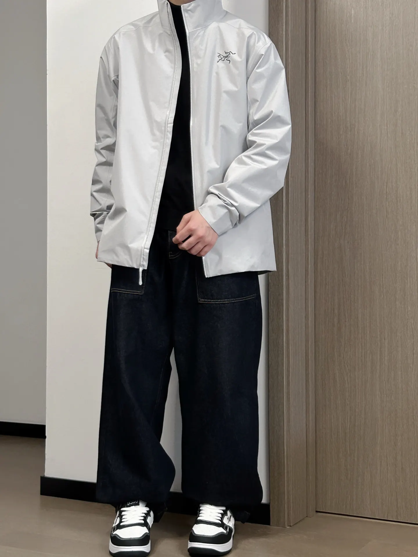 Solano Embroidered Logo Softshell Jacket D34022664 — view 4