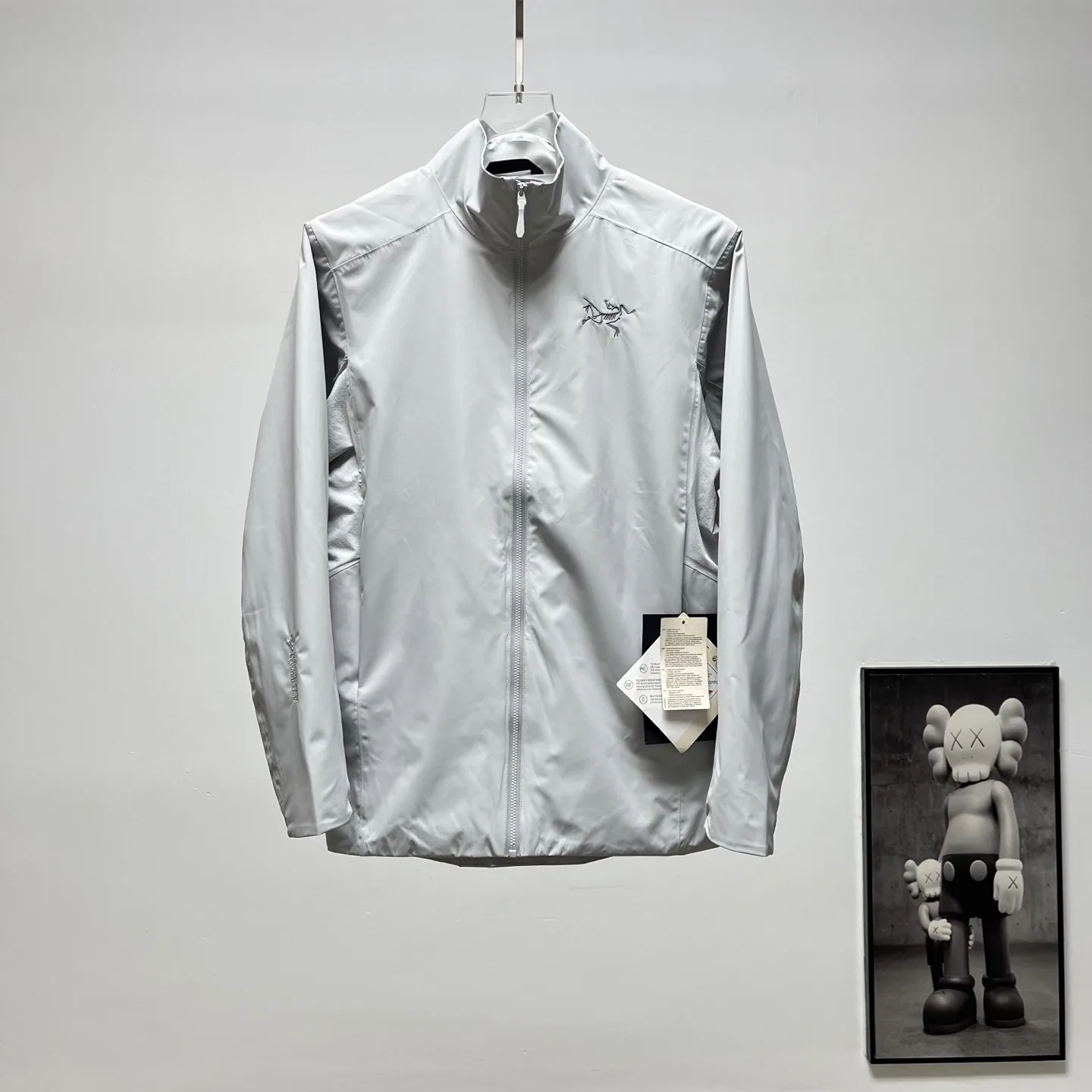 Solano Embroidered Logo Softshell Jacket D34022665