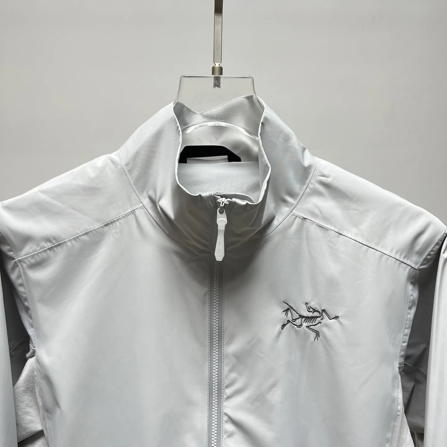 Solano Embroidered Logo Softshell Jacket D34022665 — view 5