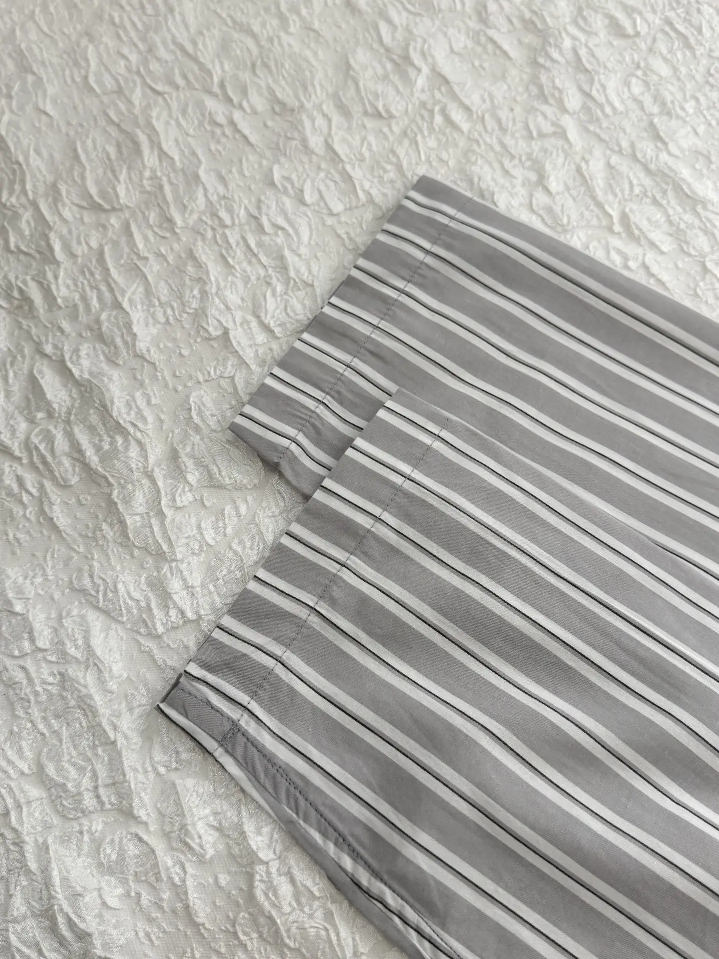 Striped Sketch Print Stand-Collar Jacket D34019934 — view 9