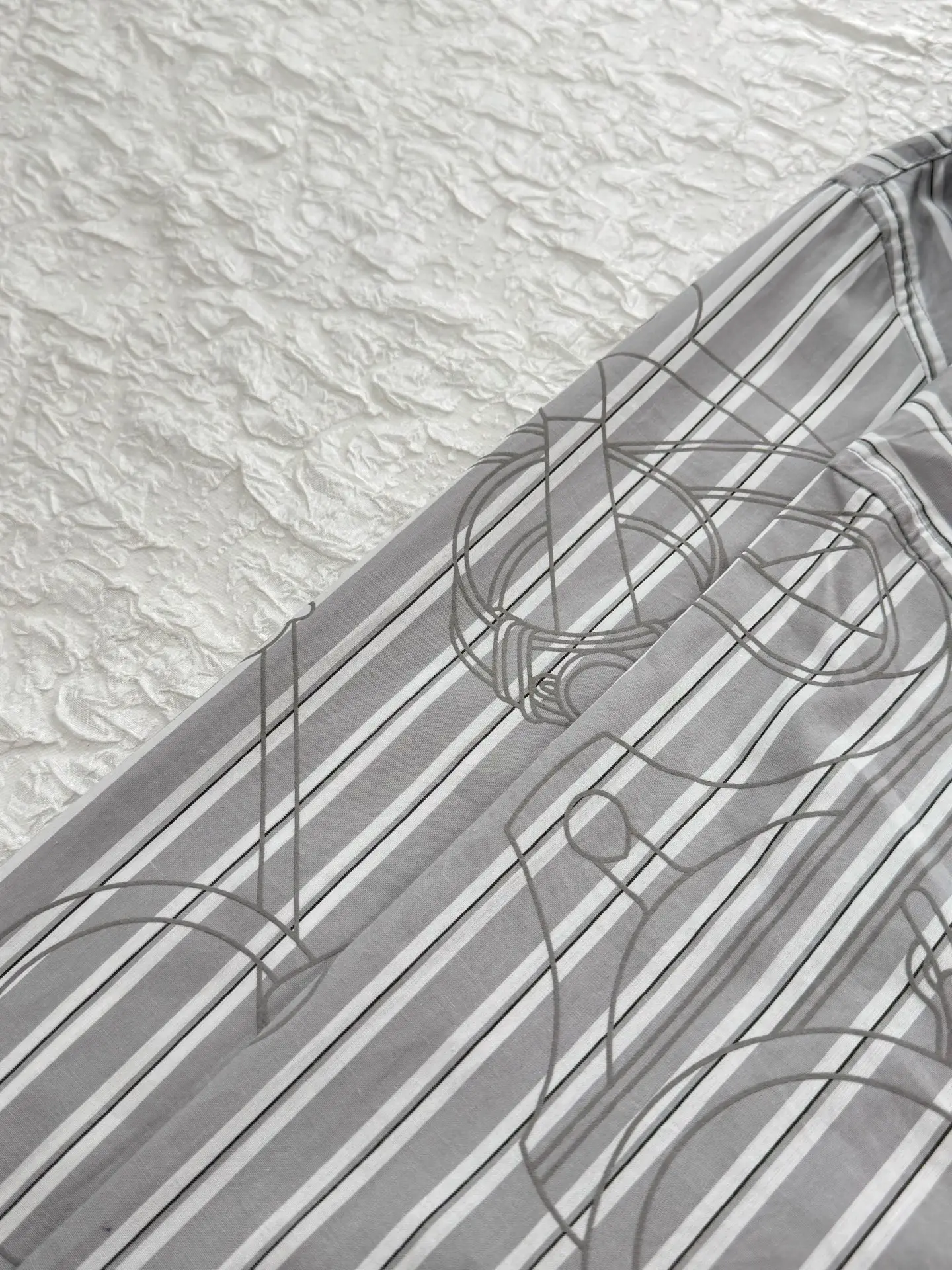 Striped Sketch Print Stand-Collar Jacket D34019934 — view 14
