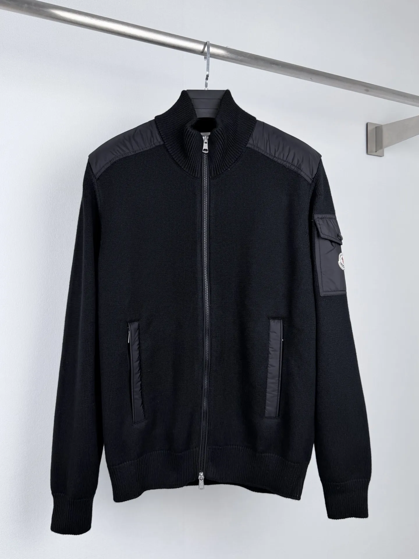 Wool and Nylon Mixed-Media Zip-Up Cardigan D34520025