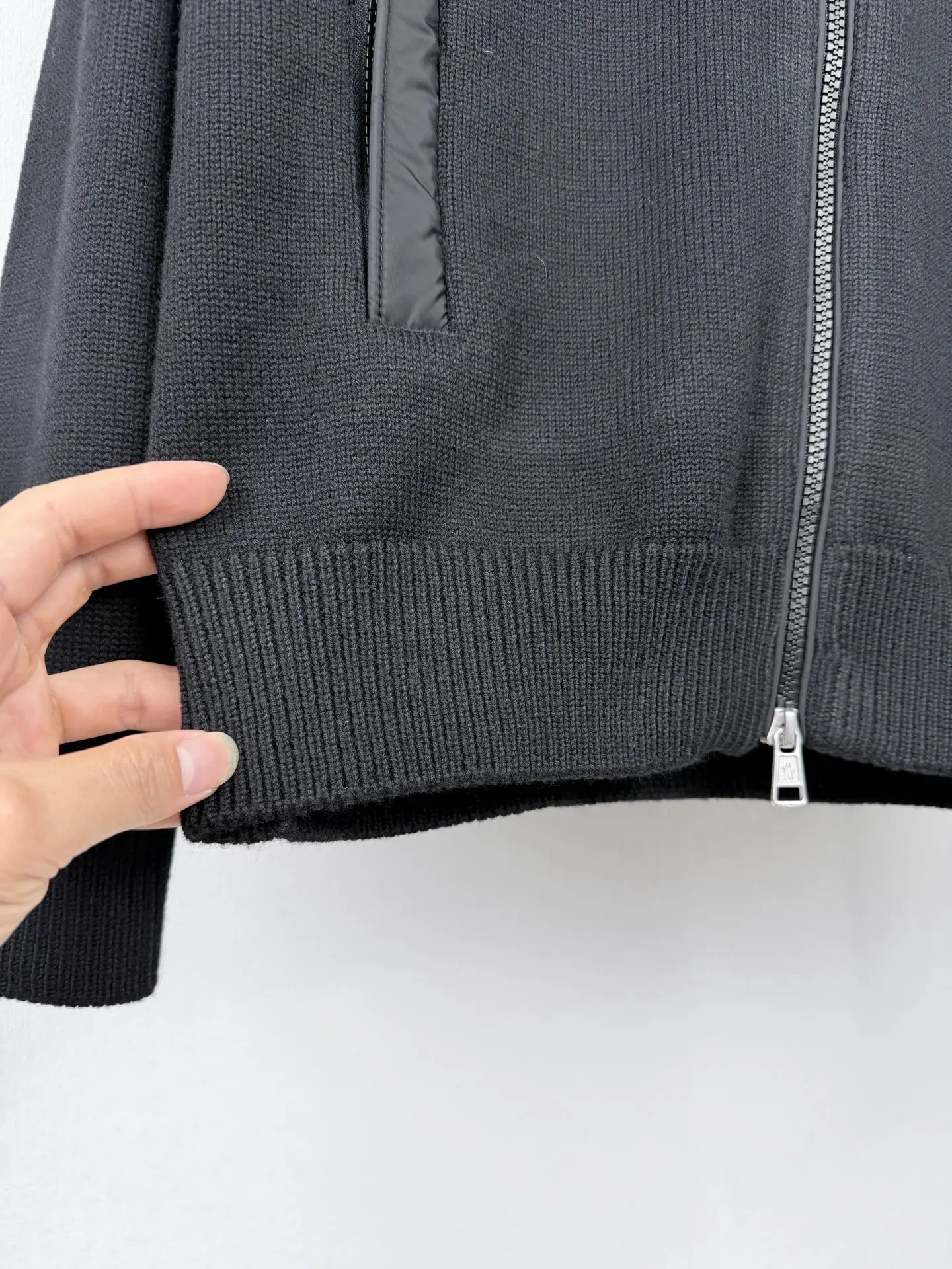 Wool and Nylon Mixed-Media Zip-Up Cardigan D34520025 — view 9