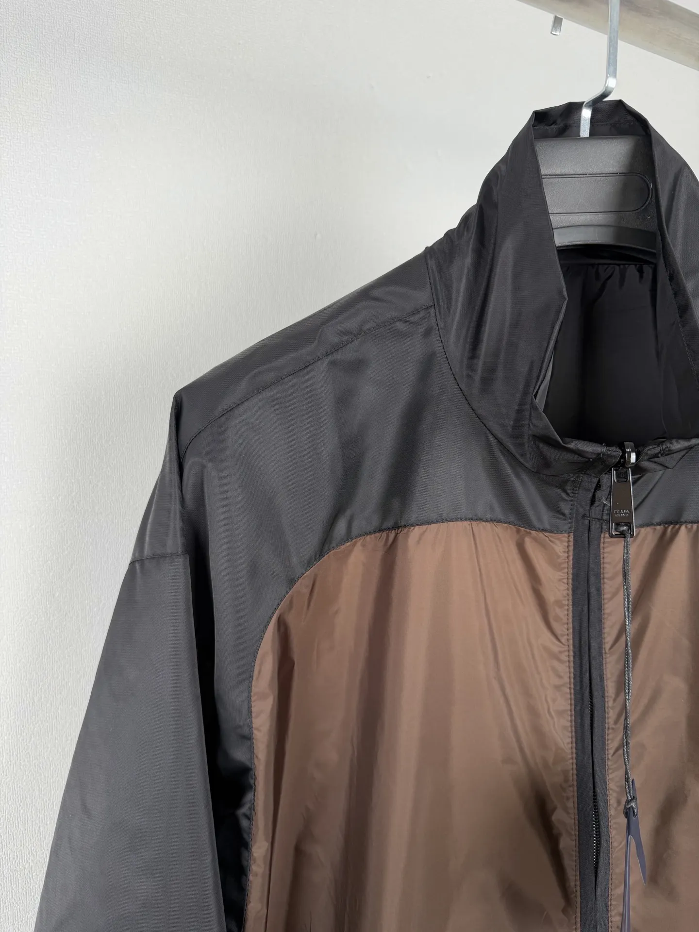 Re-Nylon Color-Block Reversible Jacket D34520027 — view 7