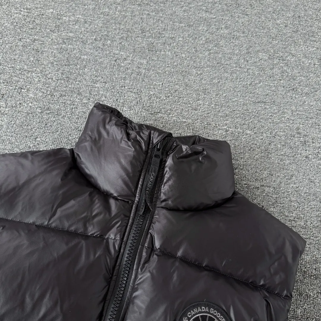 Cypress Puffer Down Vest D35023531 — view 3