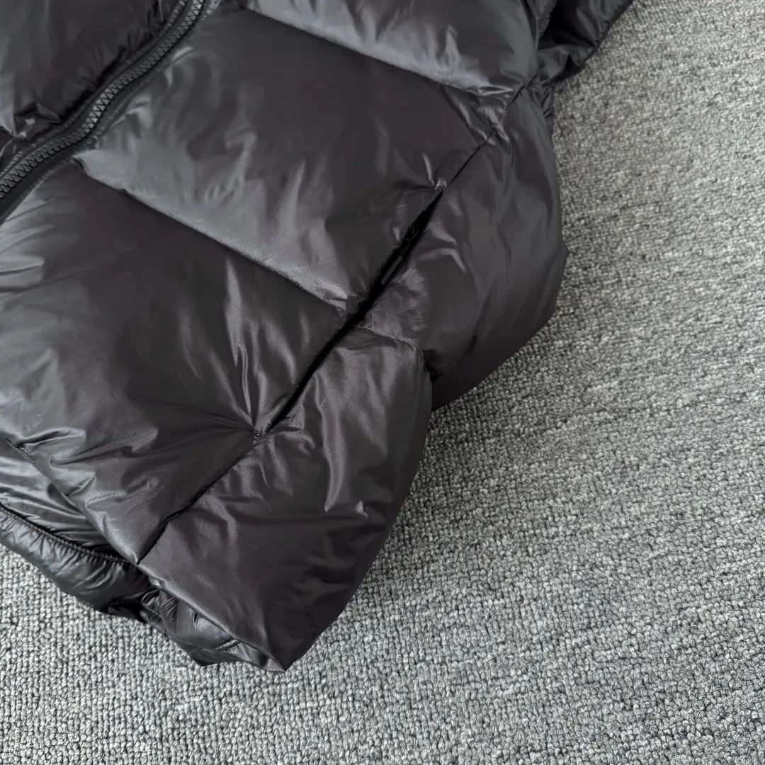 Cypress Puffer Down Vest D35023531 — view 5