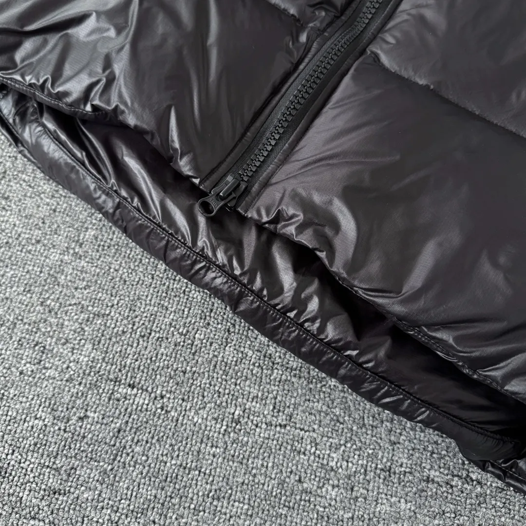 Cypress Puffer Down Vest D35023531 — view 6