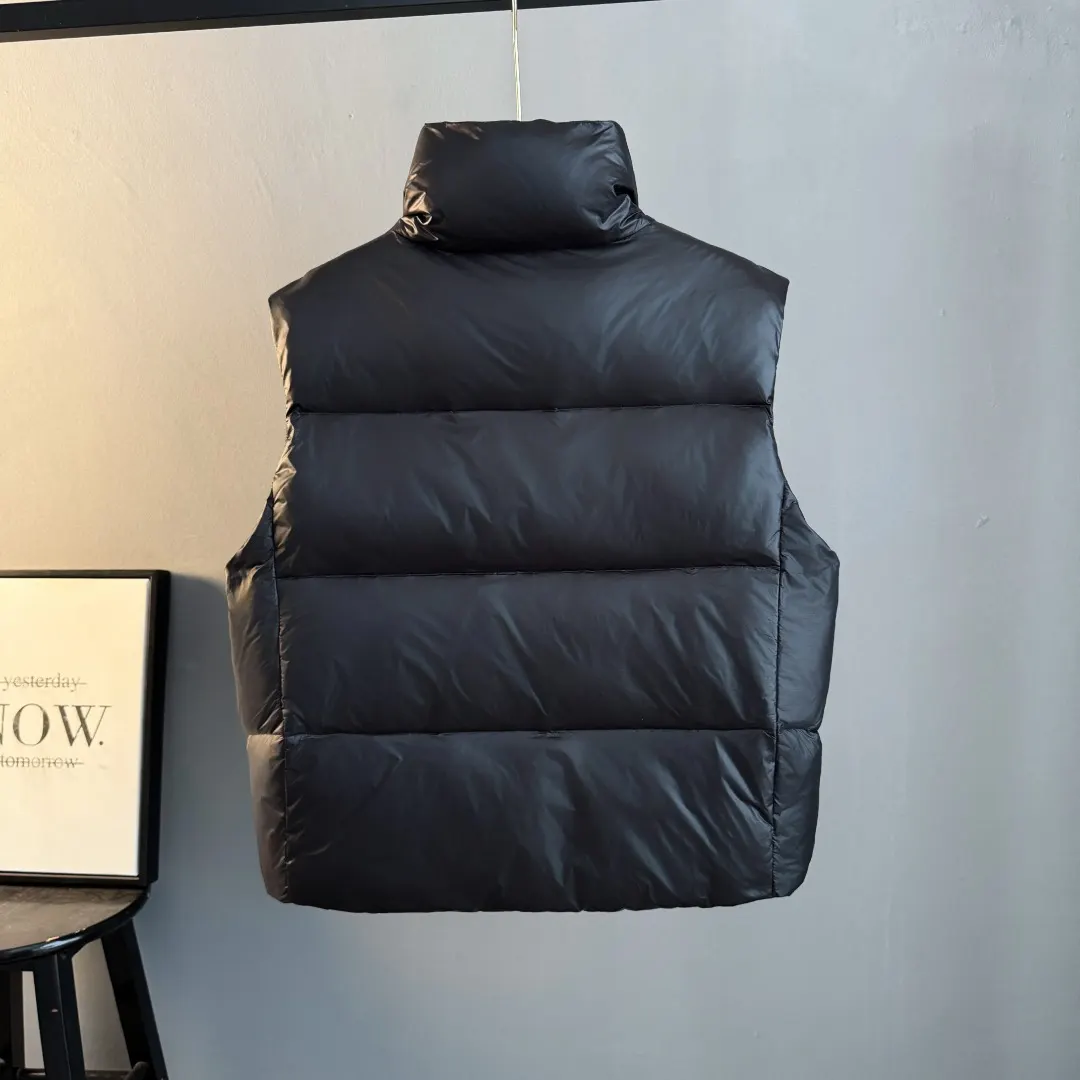 Cypress Down-Filled Puffer Gilet D35023530 — view 2