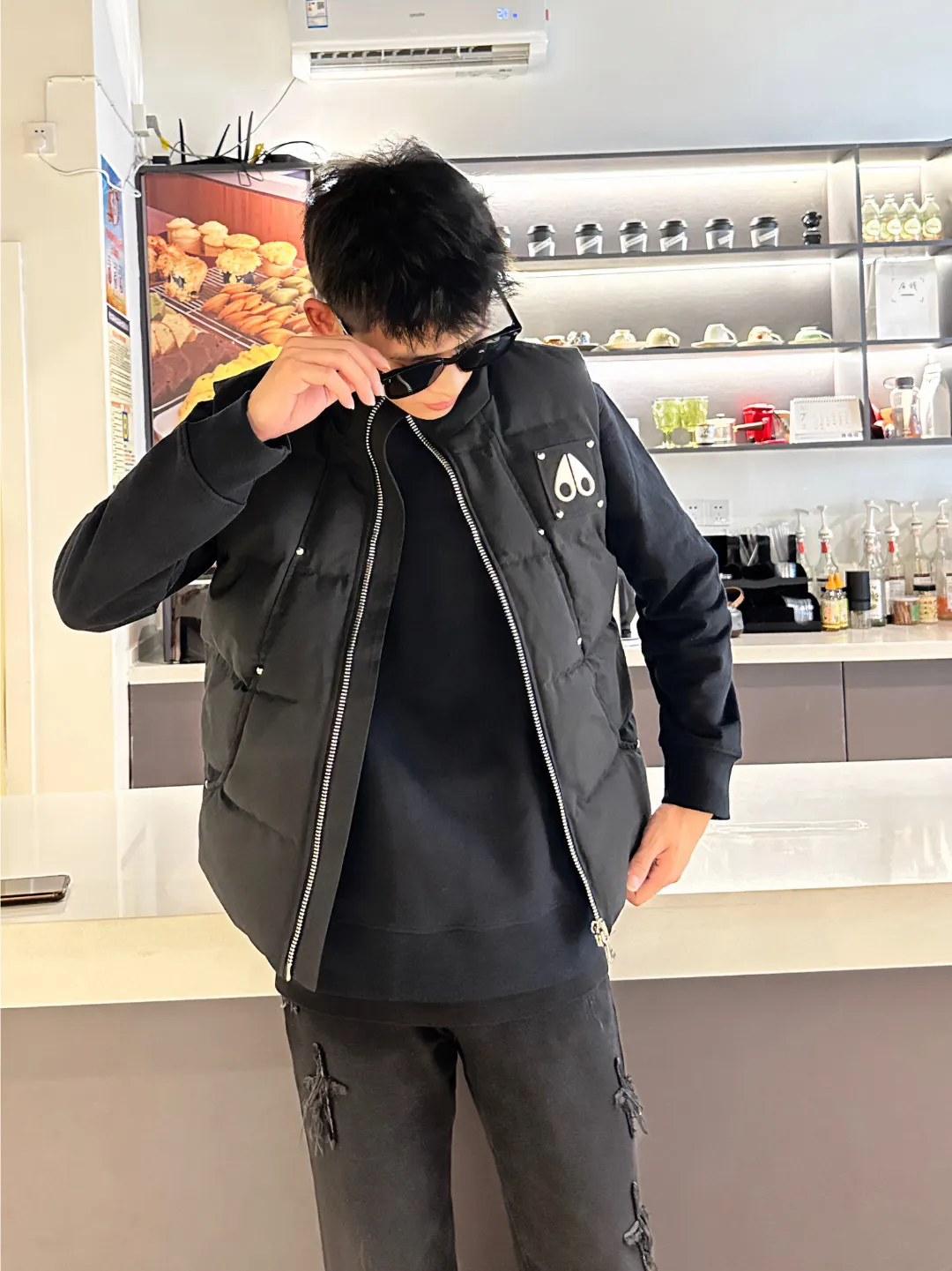 Montreal Down-Filled Puffer Gilet D36022734 — view 6
