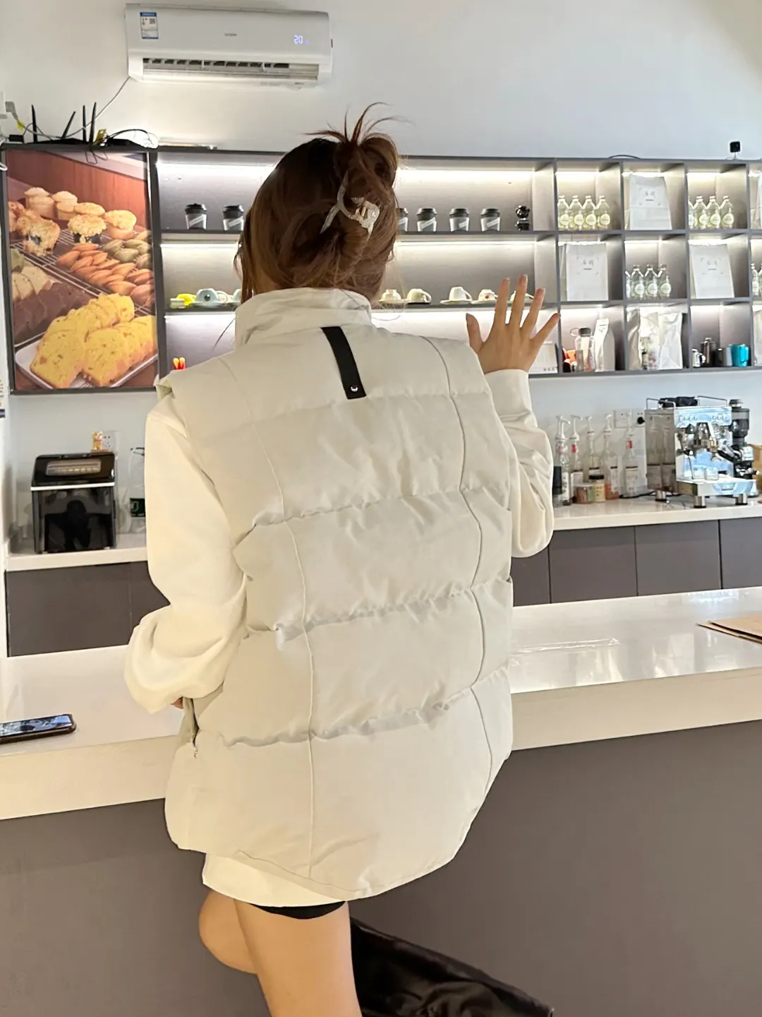 Montreal Down-Filled Puffer Gilet D36022735 — view 3