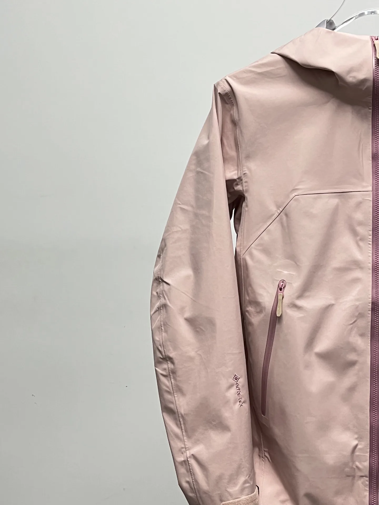 Beta GORE-TEX Hooded Shell Jacket D36022639 — view 4