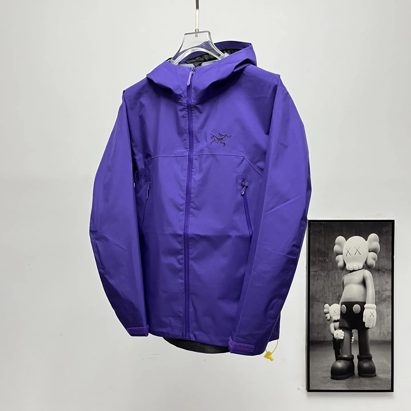 Beta GORE-TEX Hooded Shell Jacket D36022645 — view 2