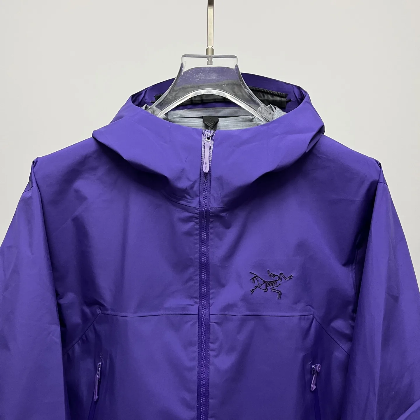 Beta GORE-TEX Hooded Shell Jacket D36022645 — view 7