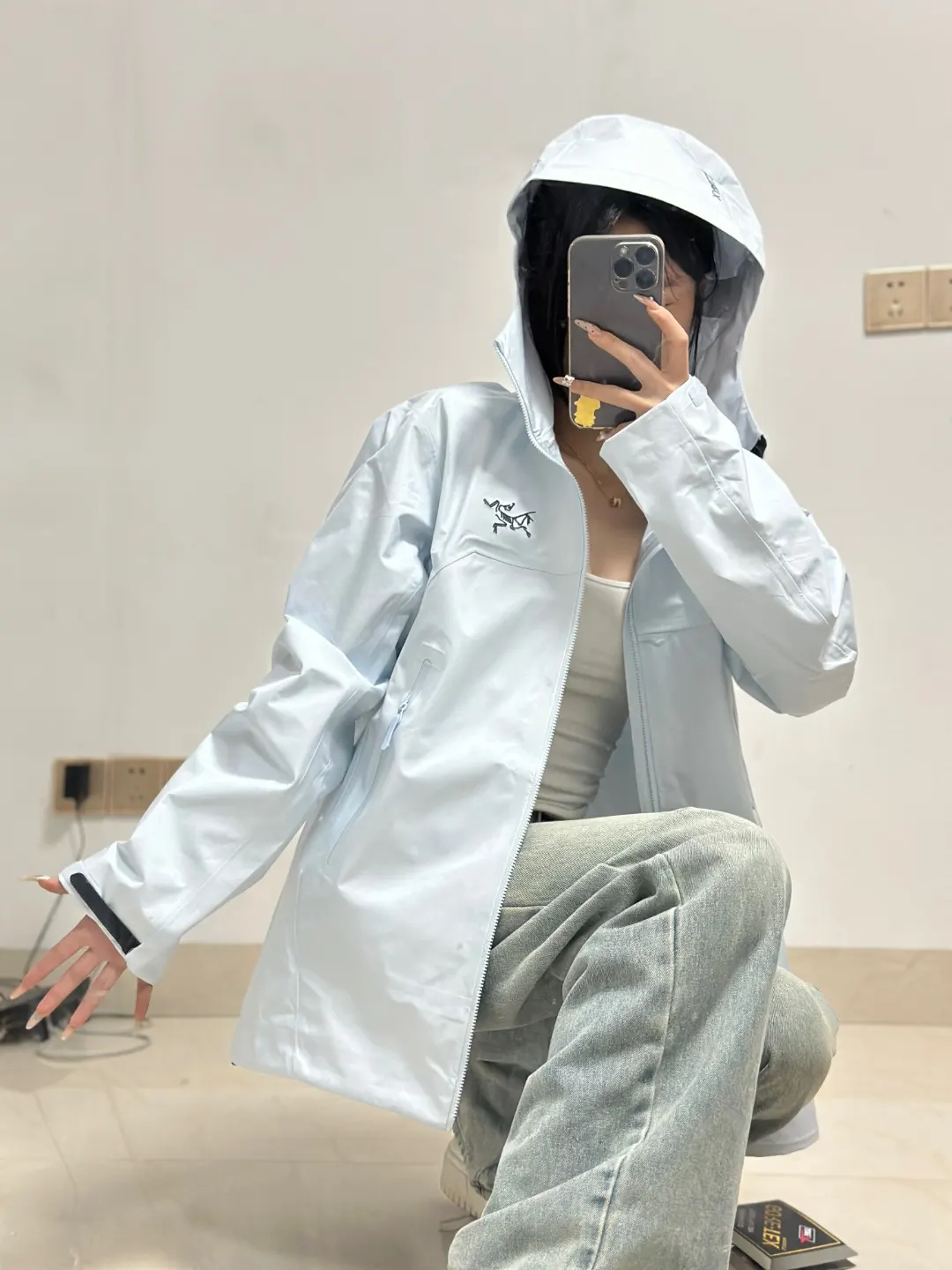 Beta GORE-TEX Hooded Shell Jacket D36022636 — view 8