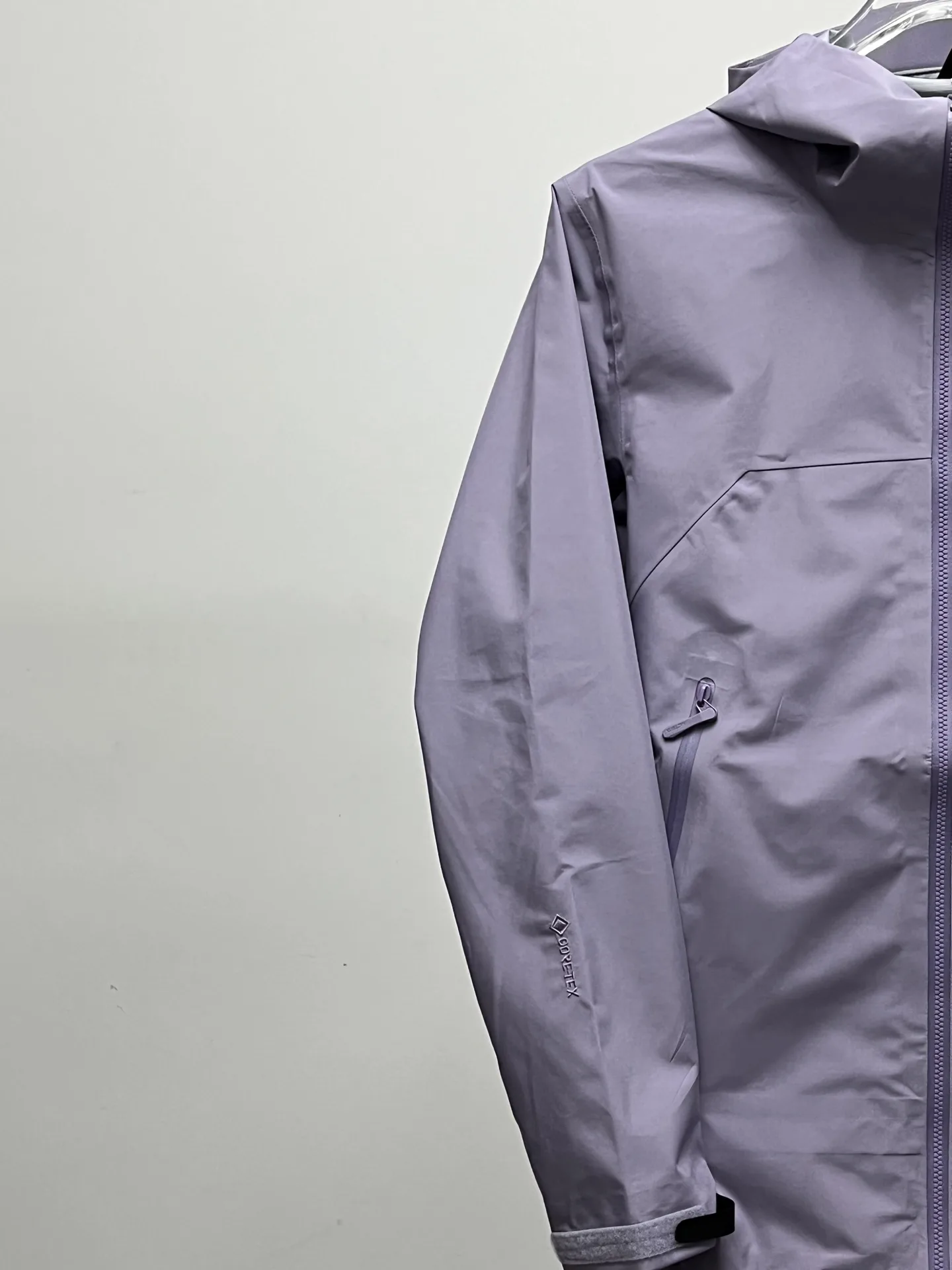 Beta GORE-TEX Hooded Shell Jacket D36022641 — view 5