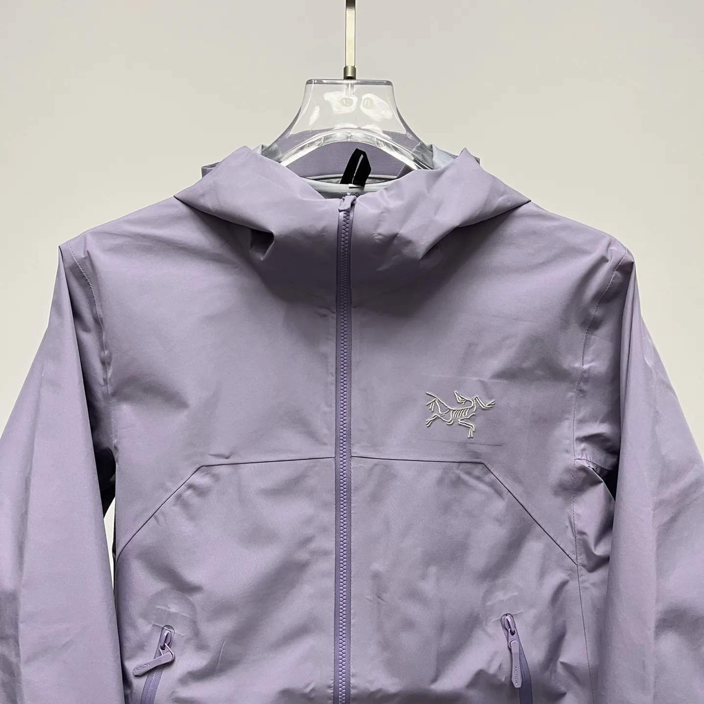 Beta GORE-TEX Hooded Shell Jacket D36022641 — view 8