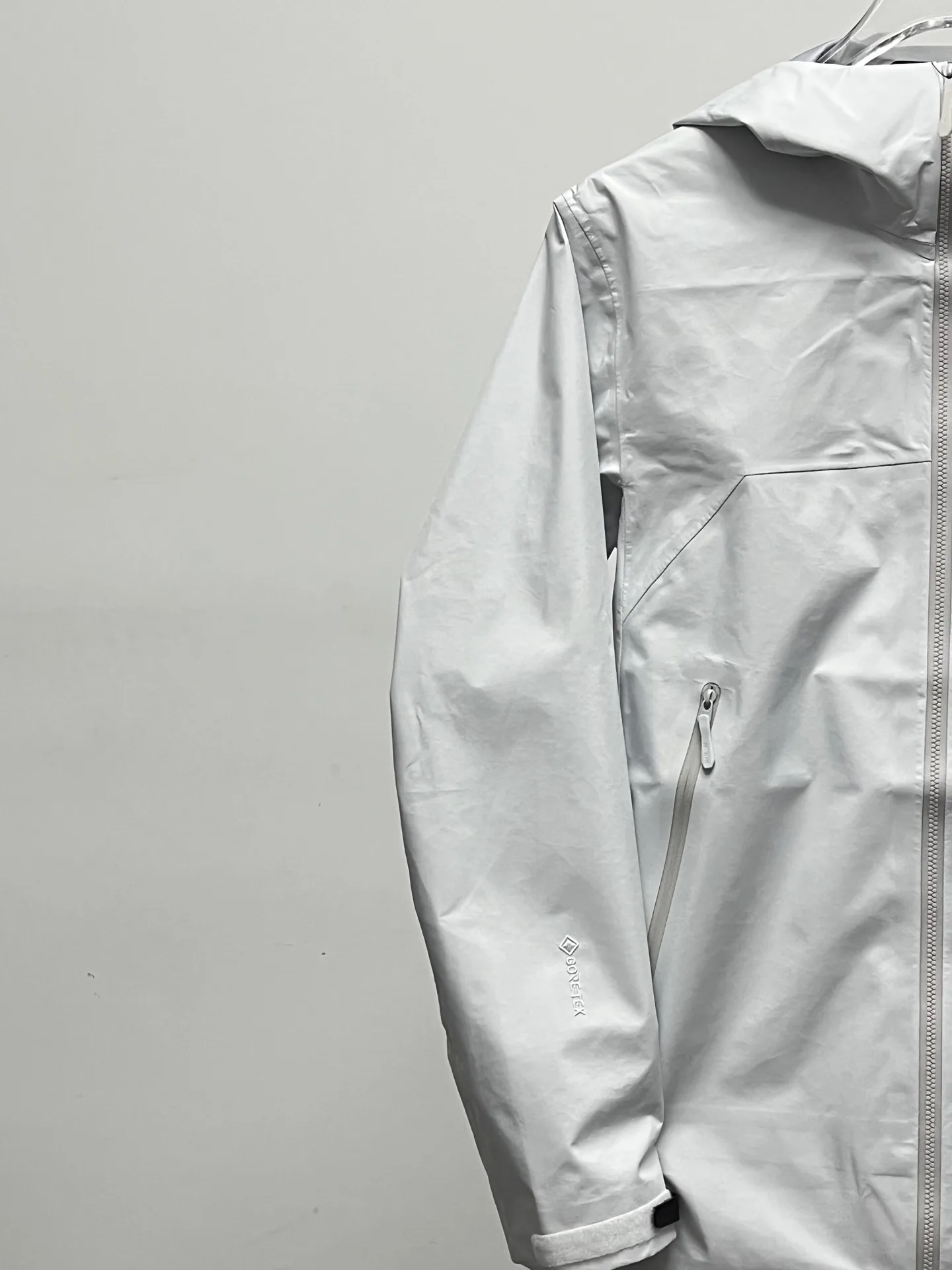 Beta GORE-TEX Hooded Shell Jacket D36022635 — view 5
