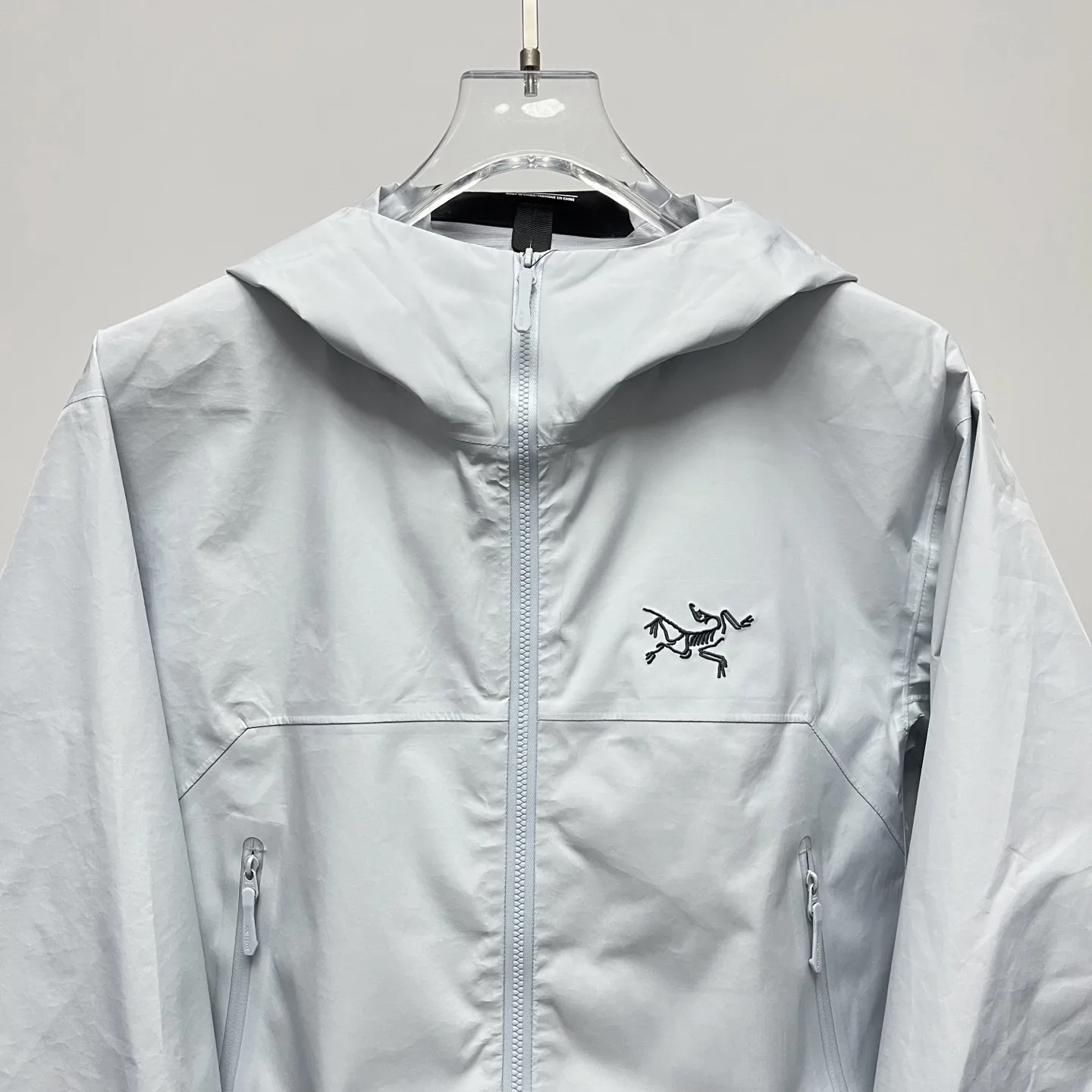 Beta GORE-TEX Hooded Shell Jacket D36022637 — view 7