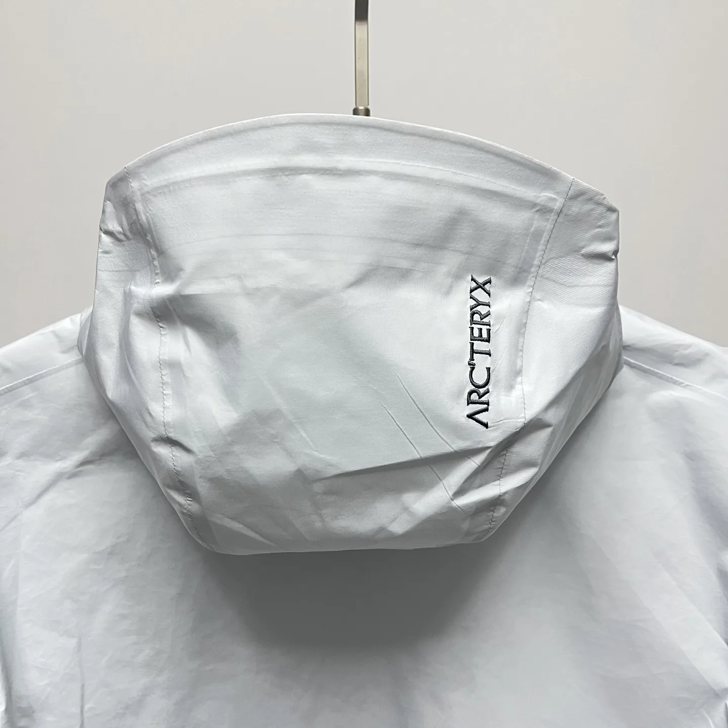 Beta GORE-TEX Hooded Shell Jacket D36022637 — view 8