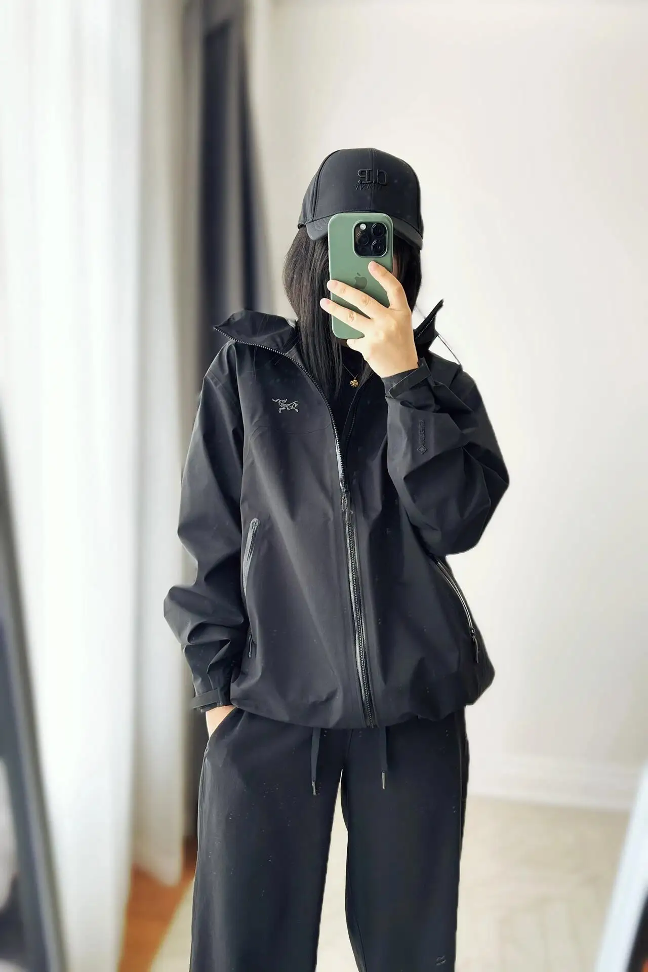 Beta GORE-TEX Hooded Shell Jacket D36022632 — view 6