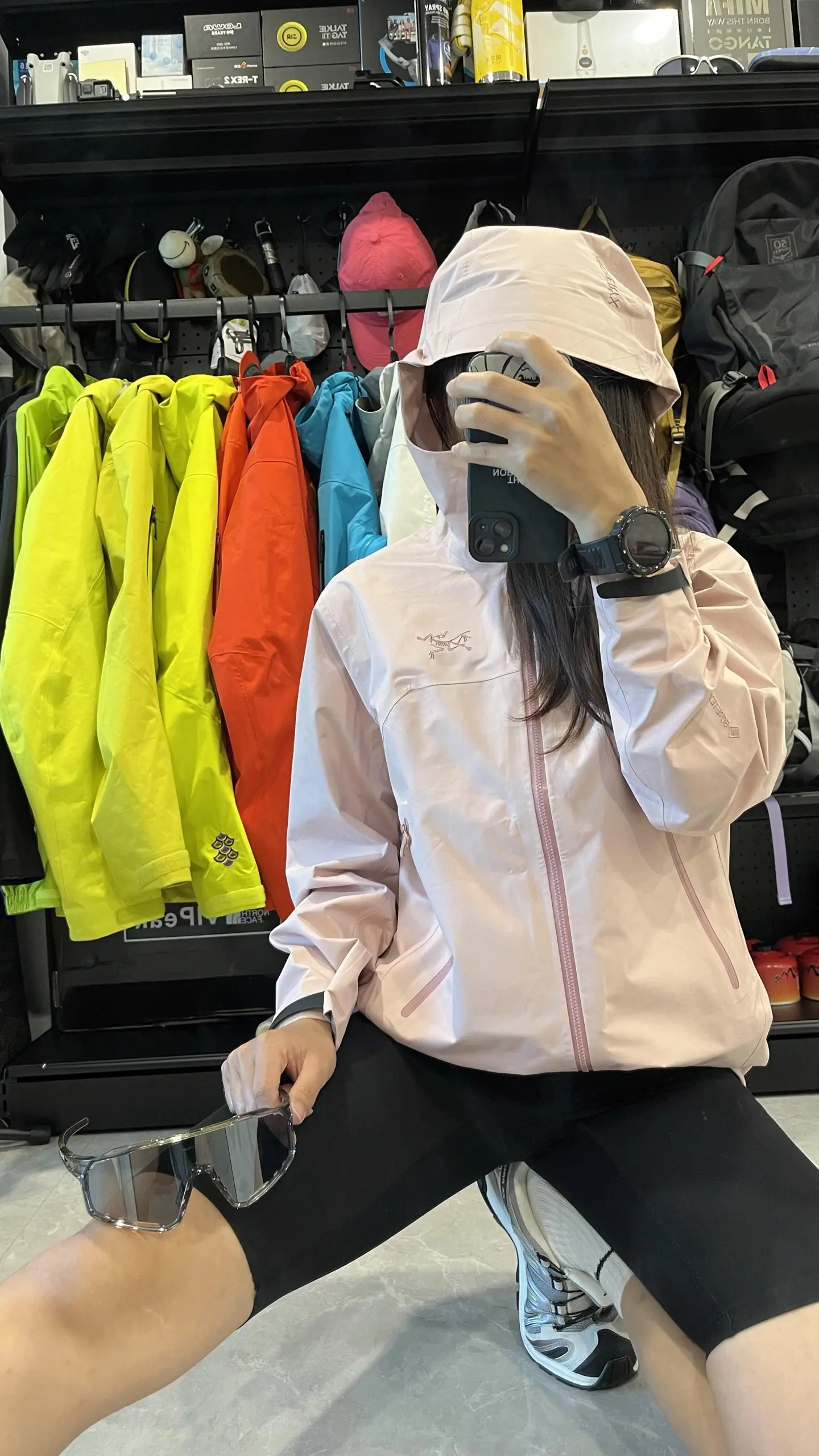 Beta GORE-TEX Lightweight Shell Jacket D36022638 — view 3