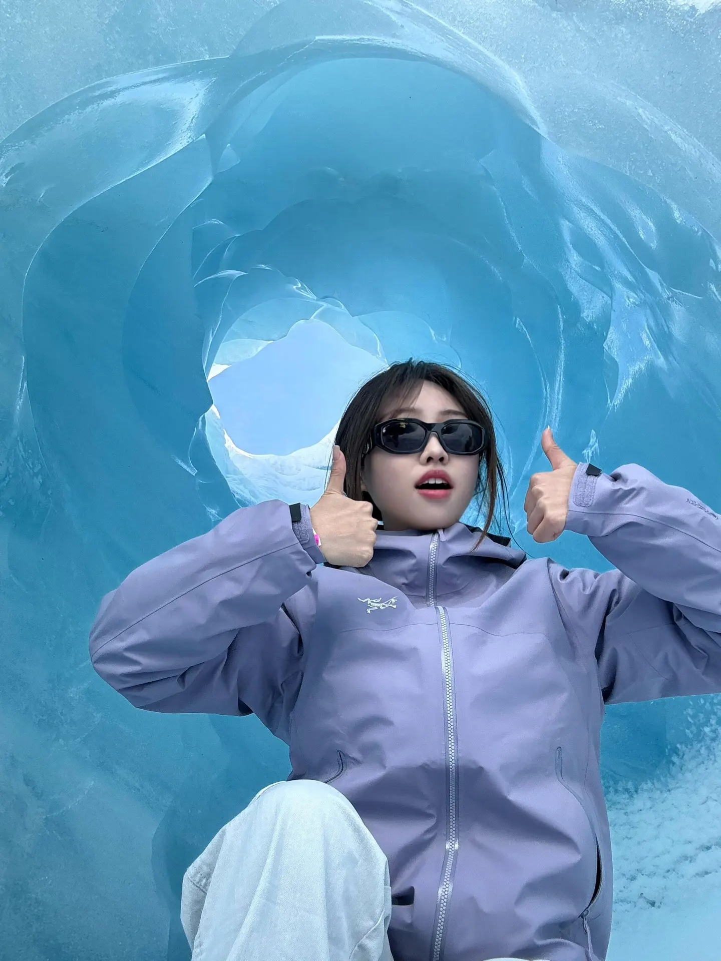 Beta GORE-TEX Hooded Shell Jacket D36022640 — view 2