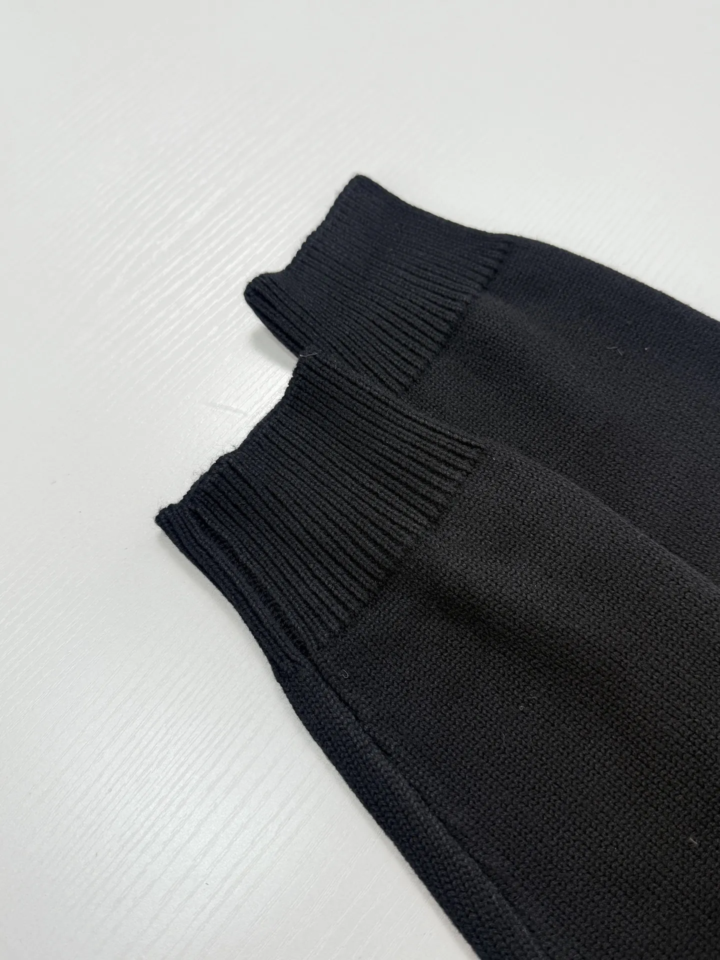 Nylon-Paneled Zip-Up Knit Cardigan D36019953 — view 11