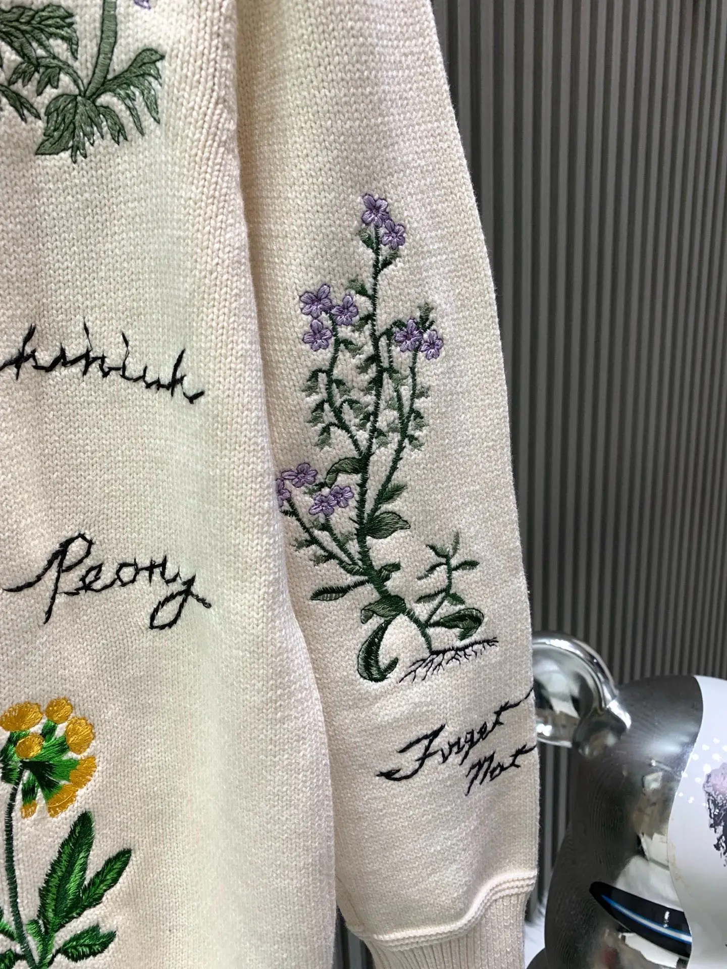 Floral Embroidered Wool-Blend Polo Sweater D36522630 — view 8