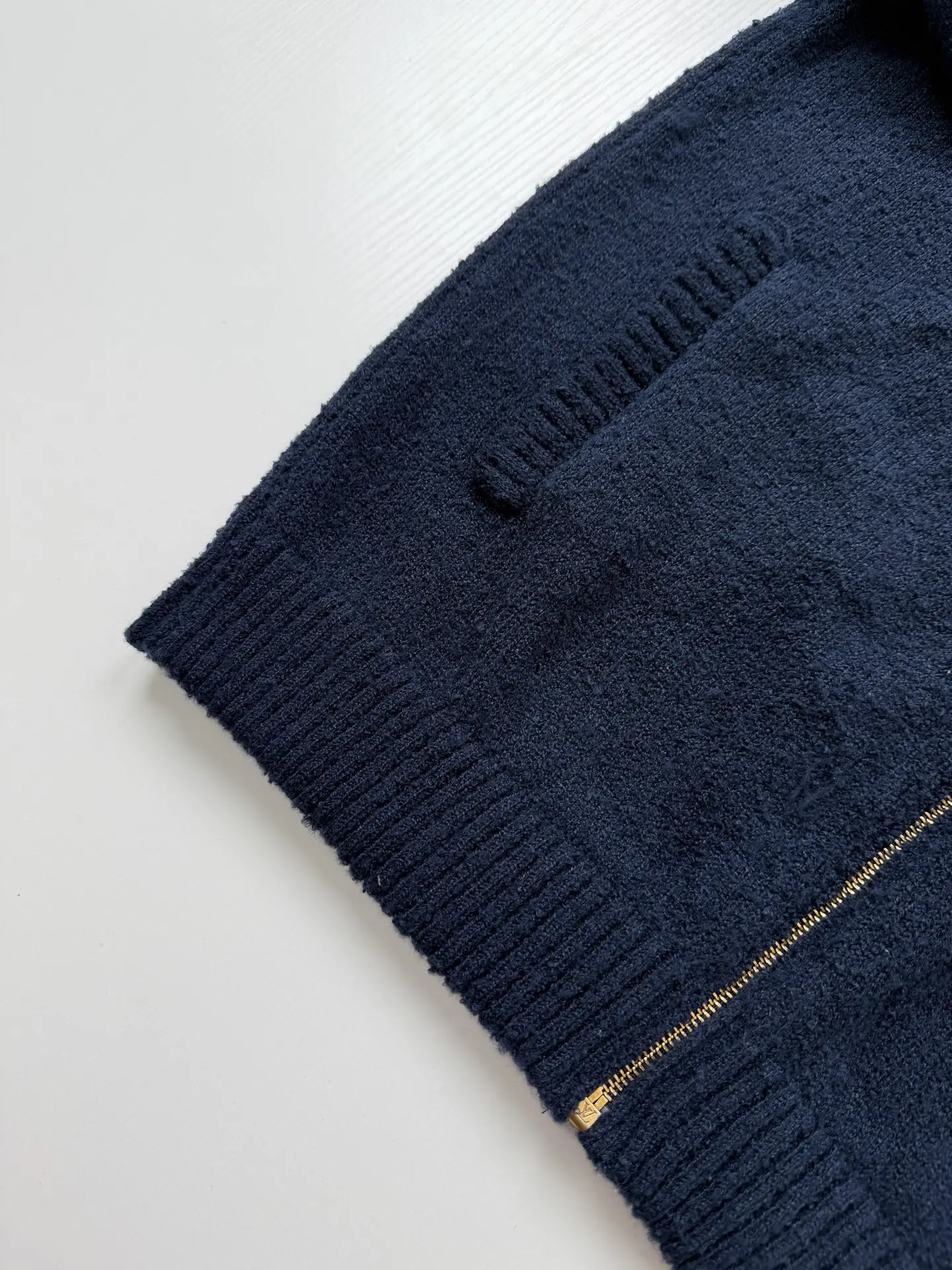 Signature Script Zip-Up Knit Cardigan D37023455 — view 10