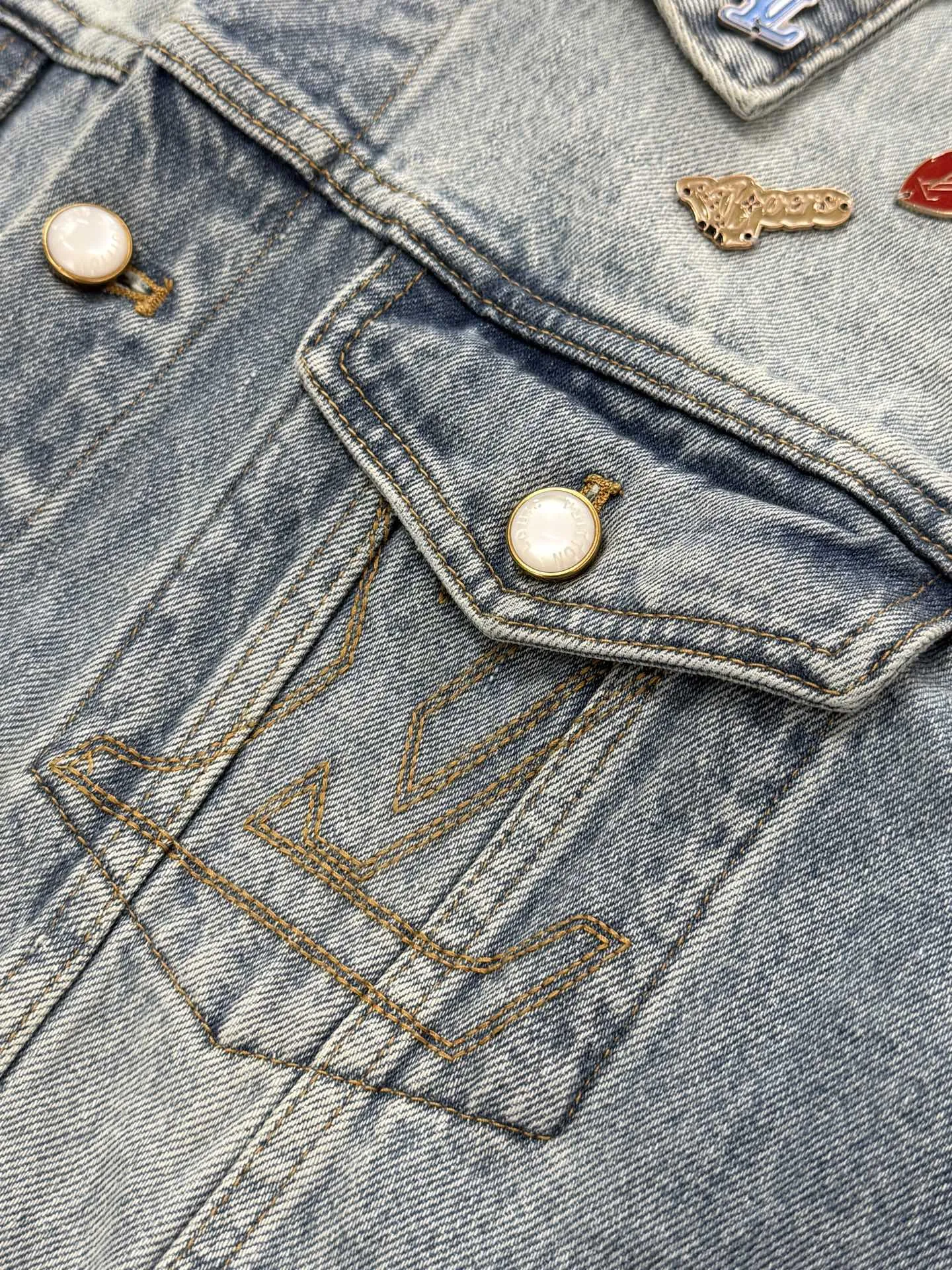 Embellished Badge Denim Trucker Jacket D37019927 — view 8