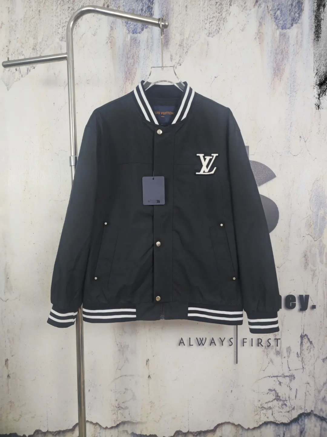 Embroidered Logo Nylon Varsity Jacket D37523300