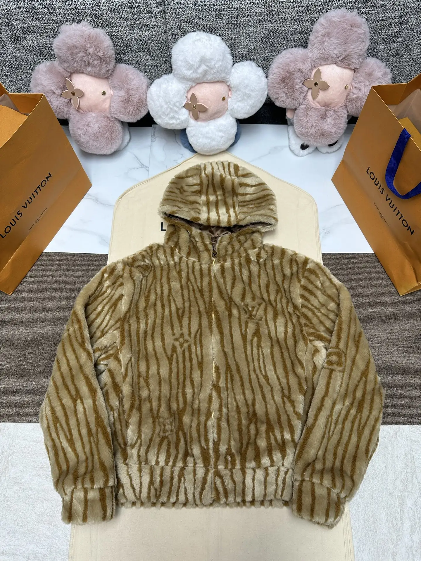 Epi Monogram Faux-Fur Hooded Jacket D37522041