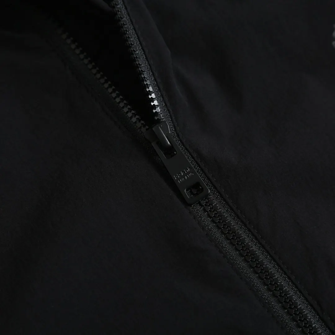 Logo-Print Hooded Nylon Windbreaker D37523587 — view 5