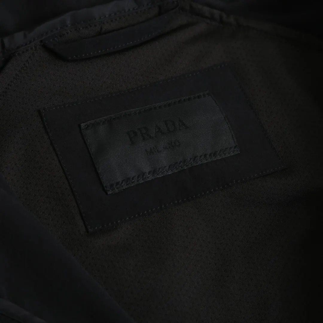 Logo-Print Hooded Nylon Windbreaker D37523587 — view 8