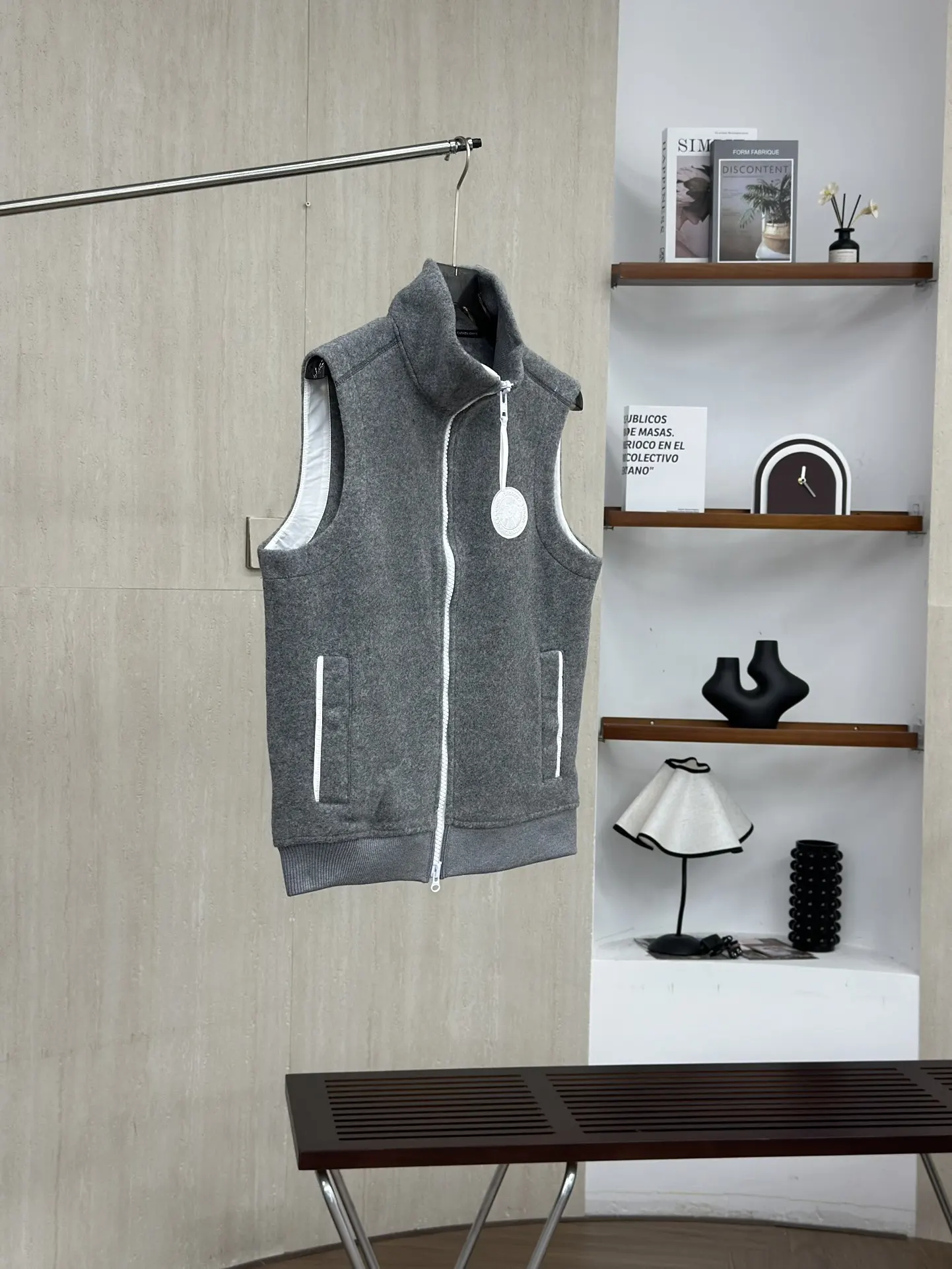 Mersey Wool-Blend Fleece Gilet D38022775 — view 5