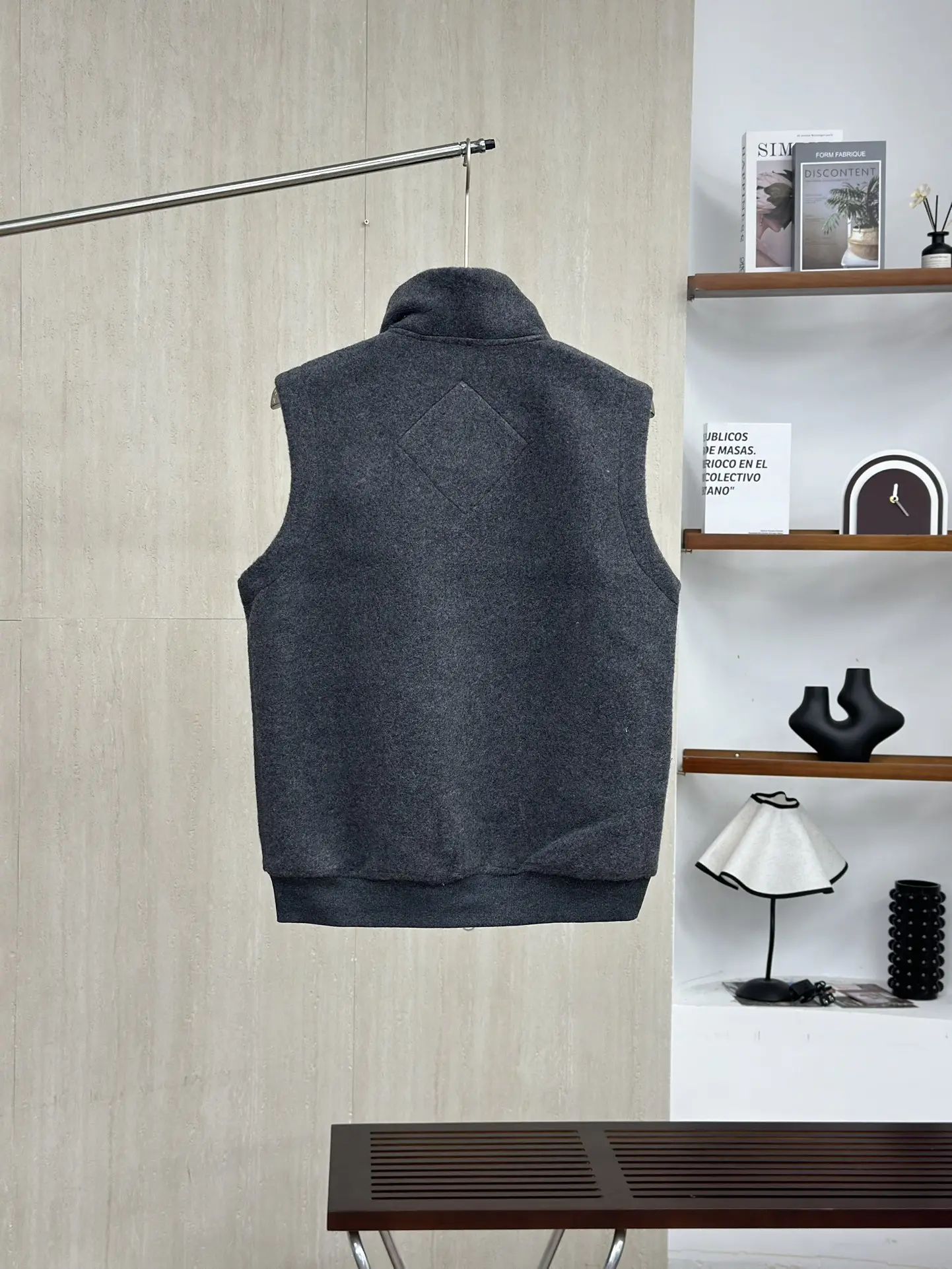 Mersey Wool-Blend Fleece Gilet D38022778 — view 2