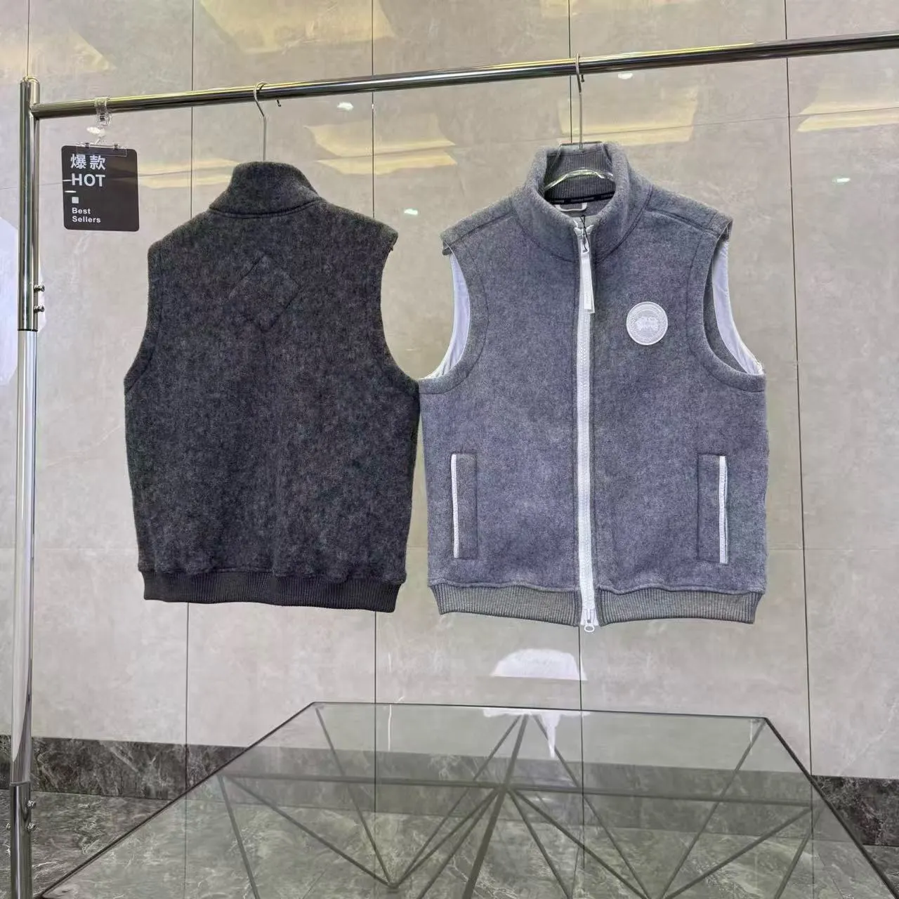 Mersey Fleece Gilet with White Label Logo D38022774 — view 4