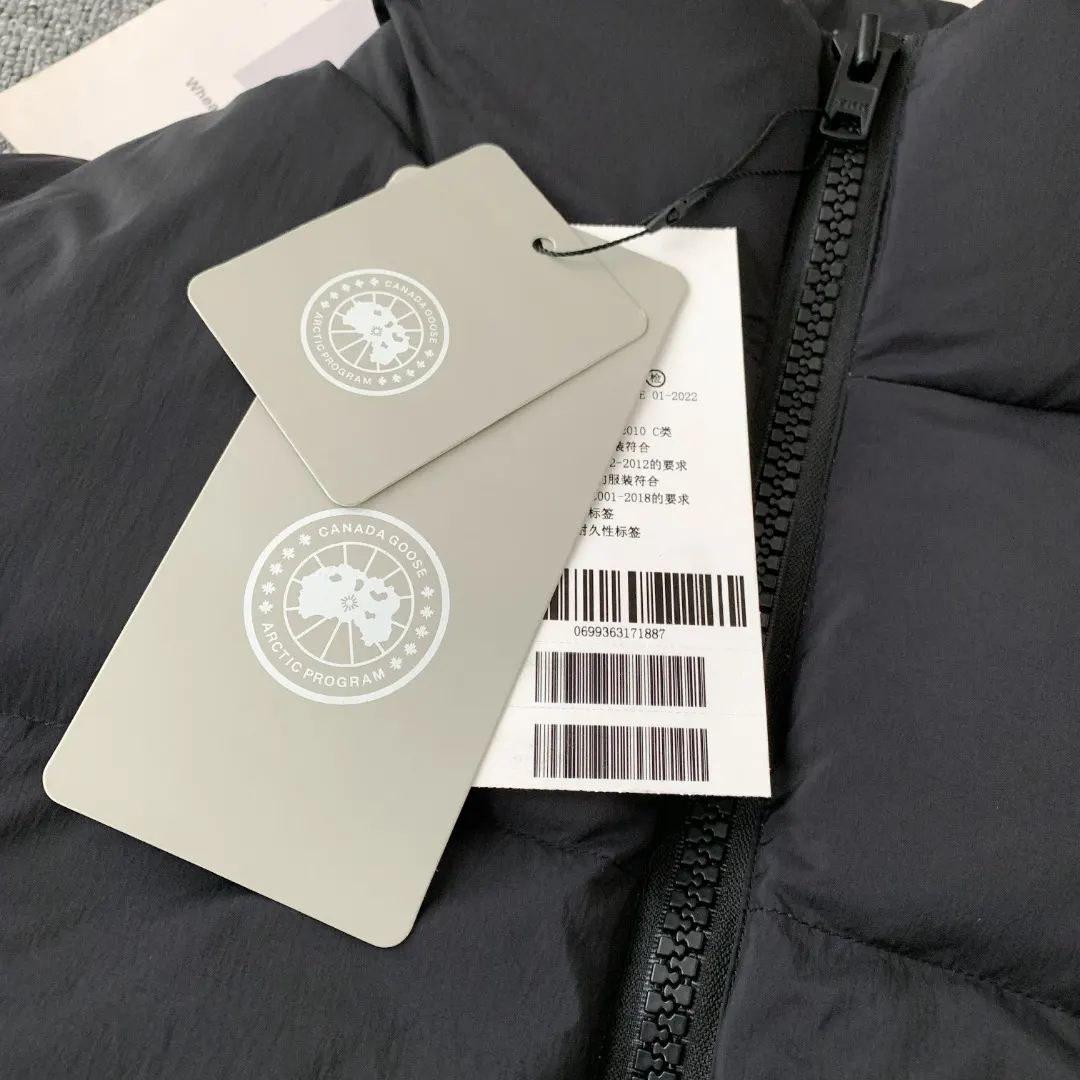 Lawrence Down-Filled Puffer Jacket D38023511 — view 4