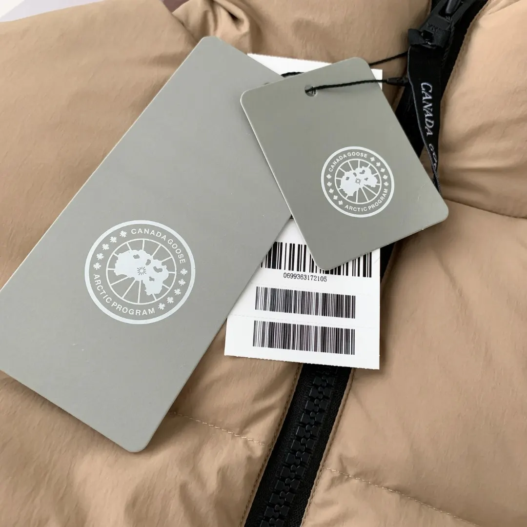 Lawrence Down-Filled Puffer Jacket D38023508 — view 4