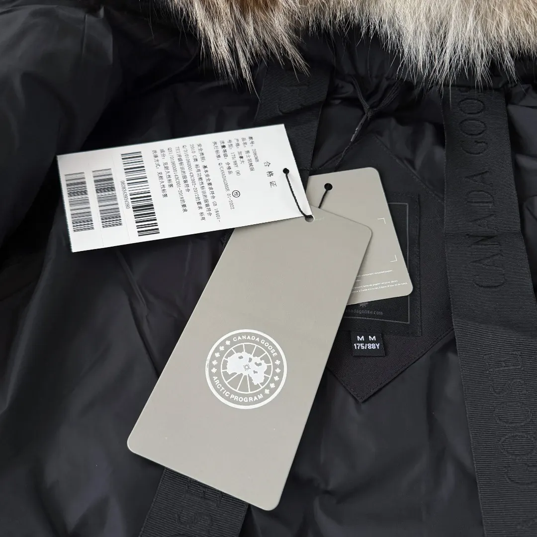 Macmillan Down-Filled Quilted Parka D38023376 — view 9