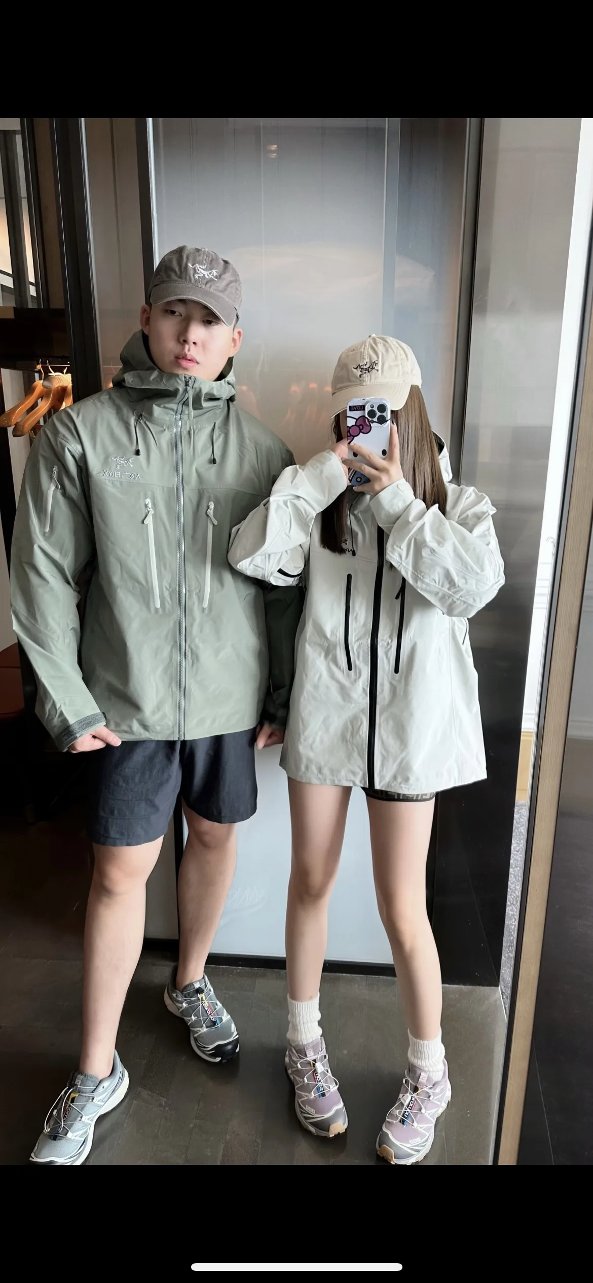 Alpha SV Hooded GORE-TEX Shell Jacket D38022646 — view 7