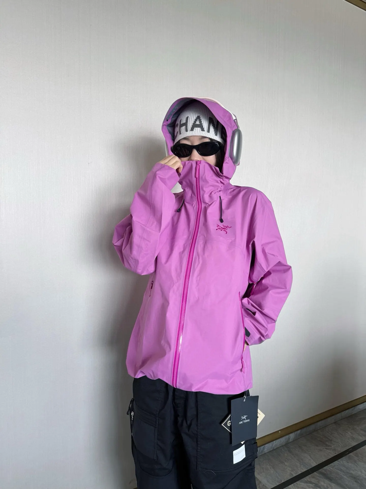 Beta SL GORE-TEX Hooded Shell Jacket D38022786 — view 5