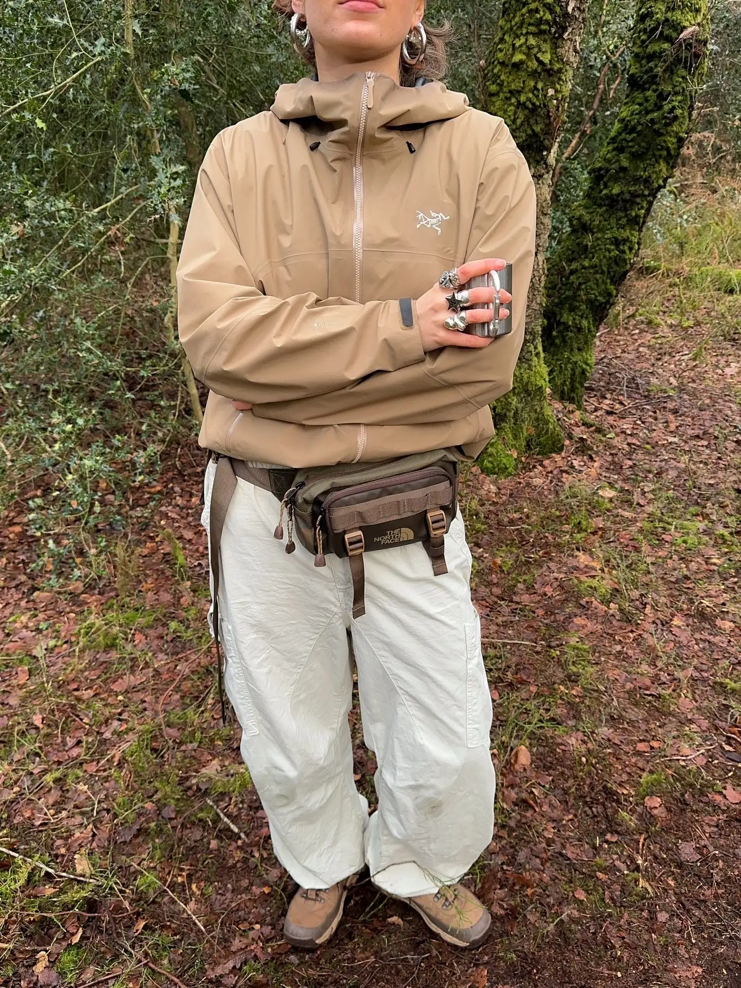 Beta SL GORE-TEX Hooded Shell Jacket D38022786 — view 8